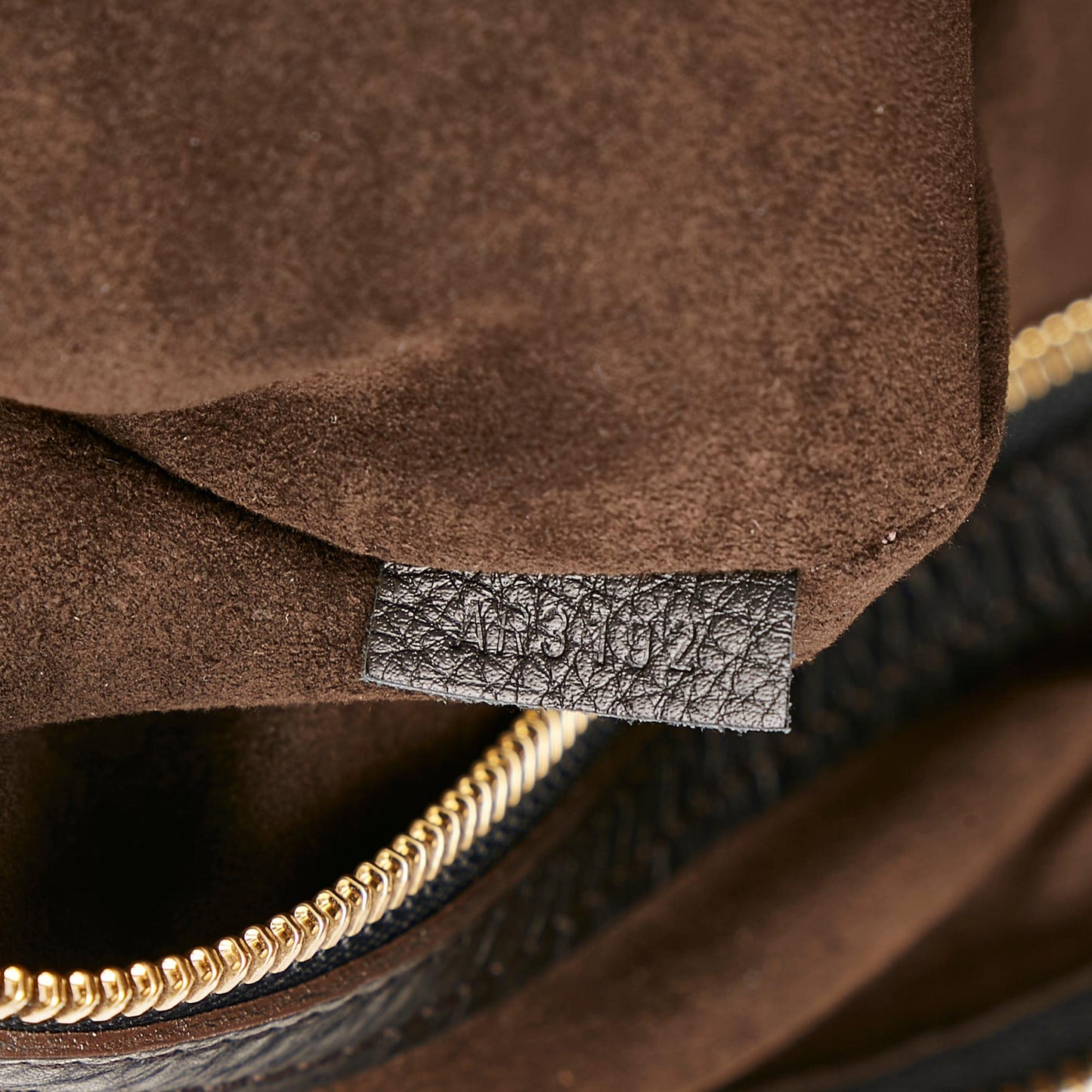 Louis Vuitton Mahina Selene PM (SHG-33243)