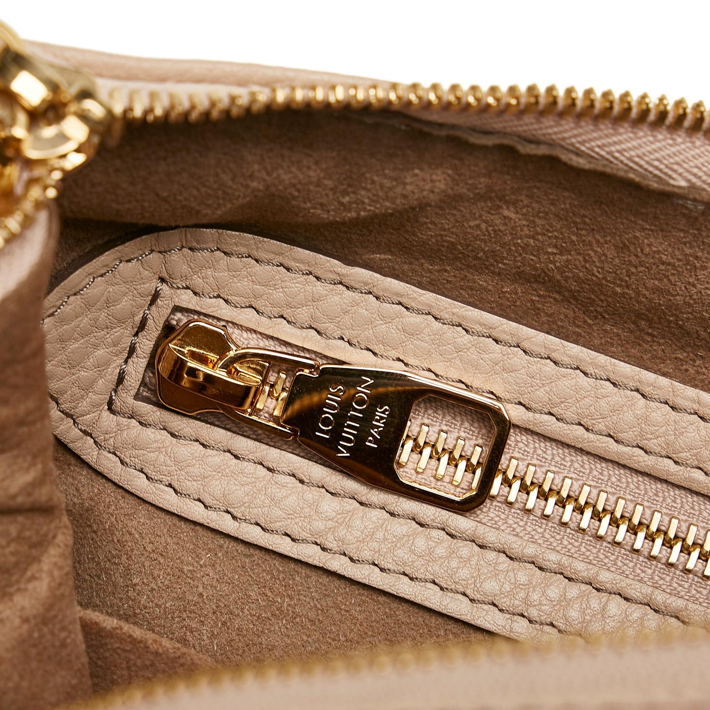 Louis Vuitton Mahina Selene PM (SHG-qLBwCG)
