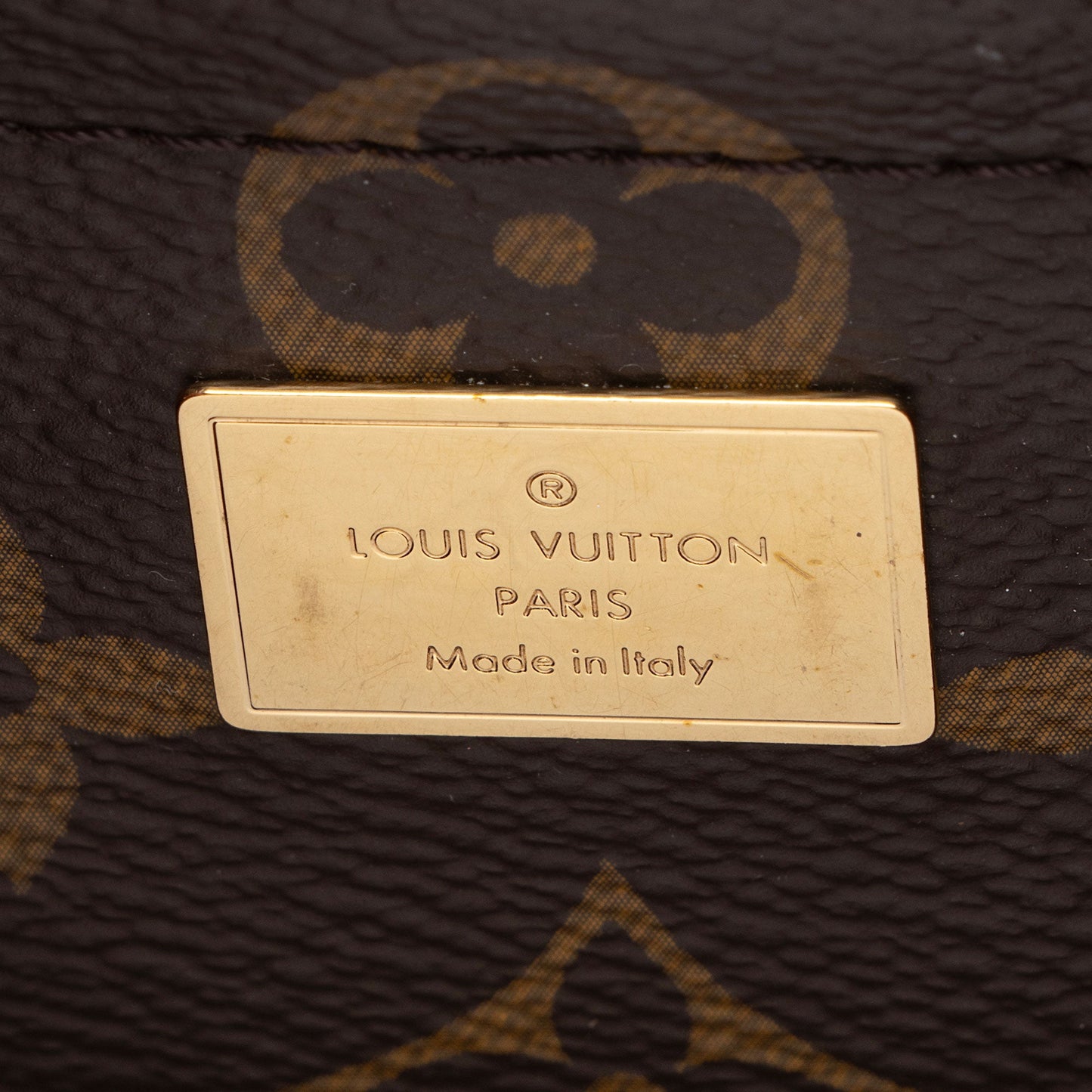 Louis Vuitton Miroir Patent Leather Venice Shoulder Bag (SHF-KHz2fu)