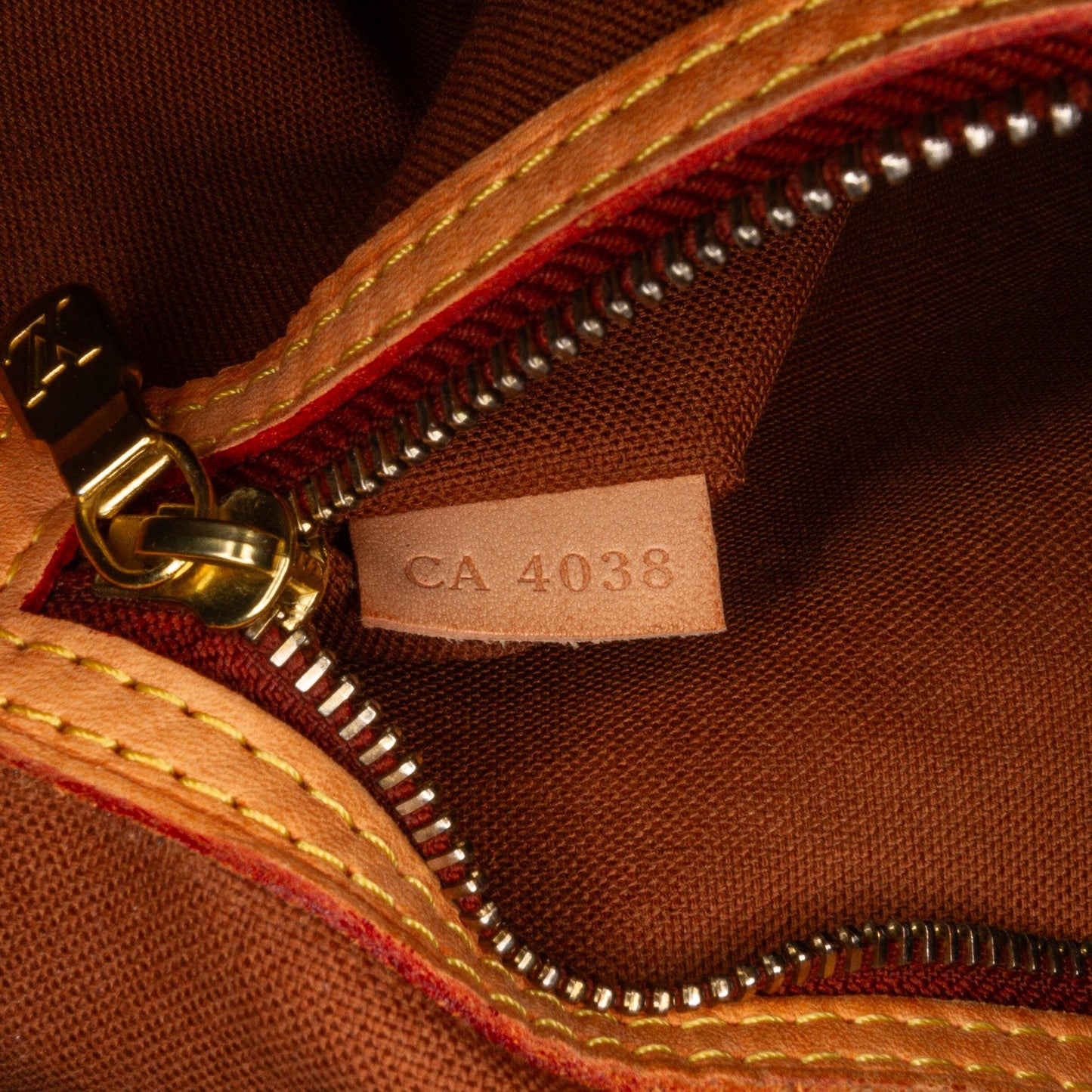 Louis Vuitton Monogram Abbesses (SHG-x2gLNg)