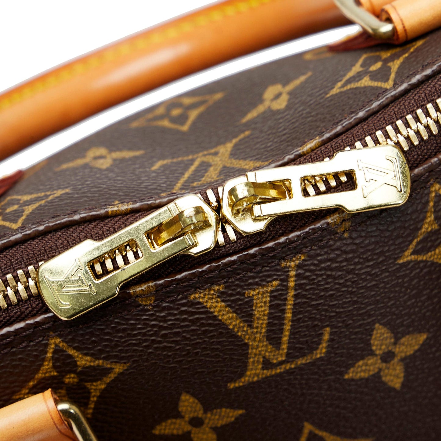 Louis Vuitton Monogram Alma MM (SHG-qN86mh)
