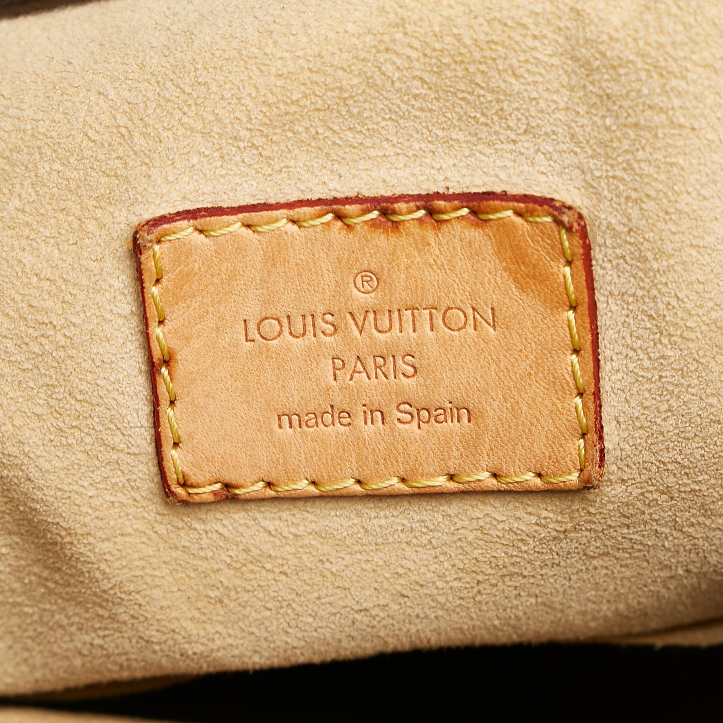 Louis Vuitton Monogram Artsy MM (SHG-35812)