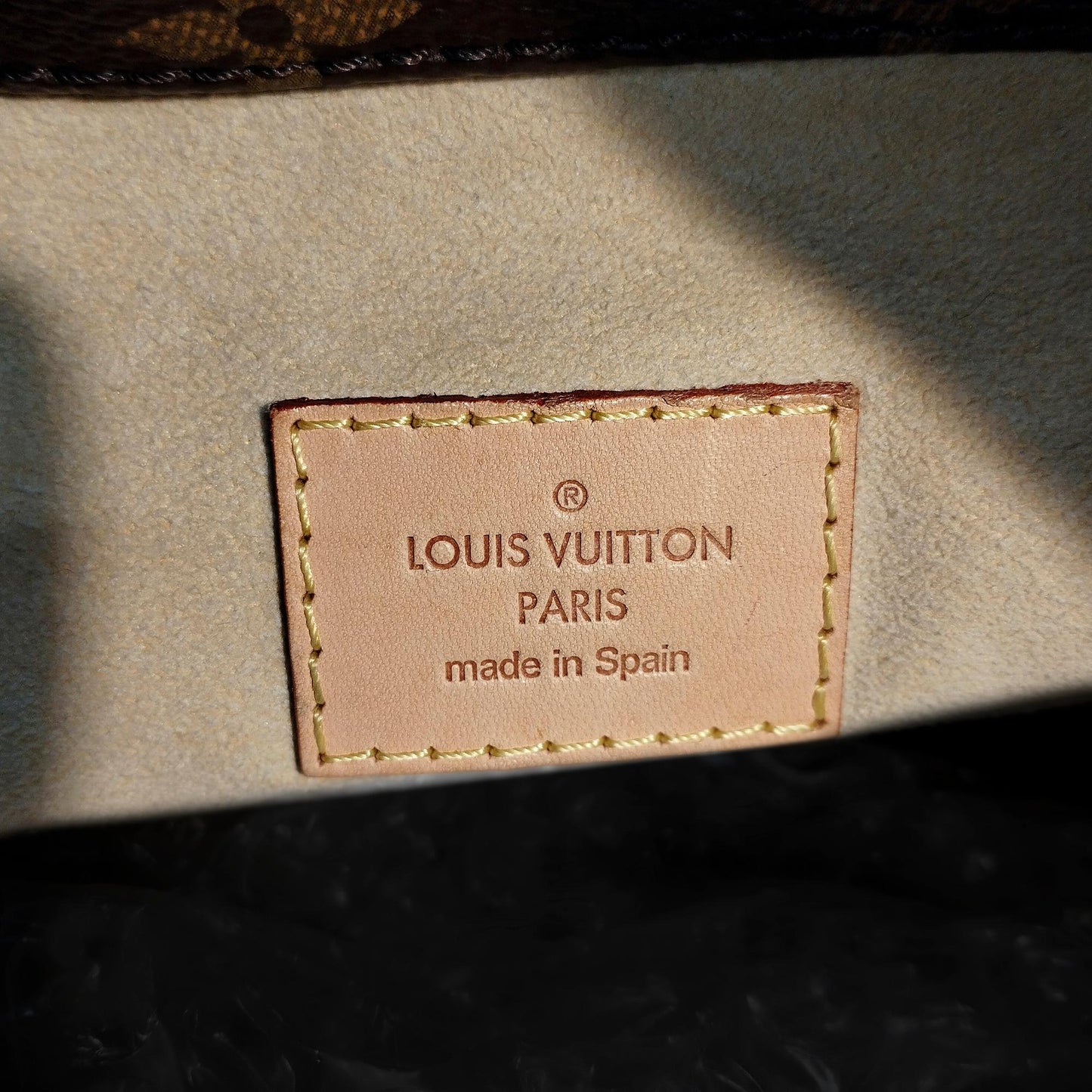Louis Vuitton Monogram Artsy MM (SHG-DqNAjW)