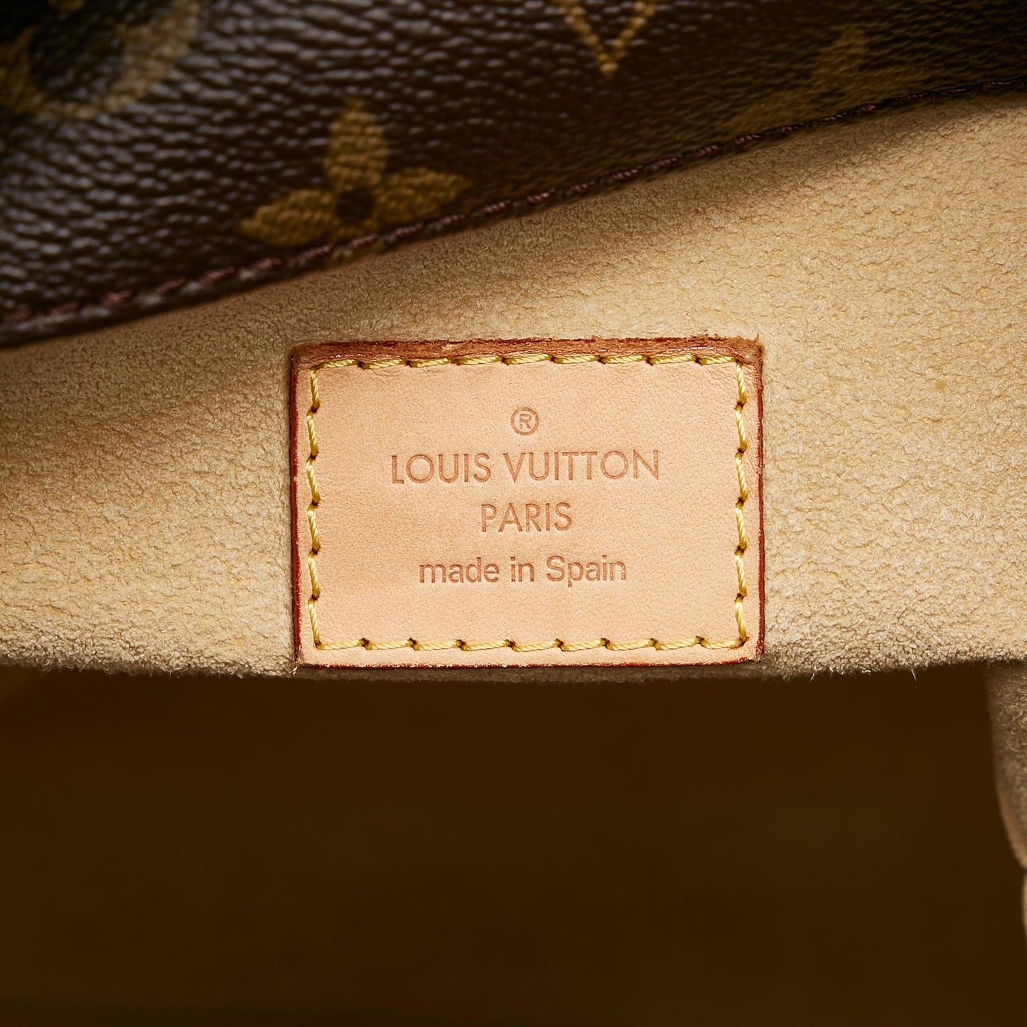 Louis Vuitton Monogram Artsy MM (SHG-AE6KDq)