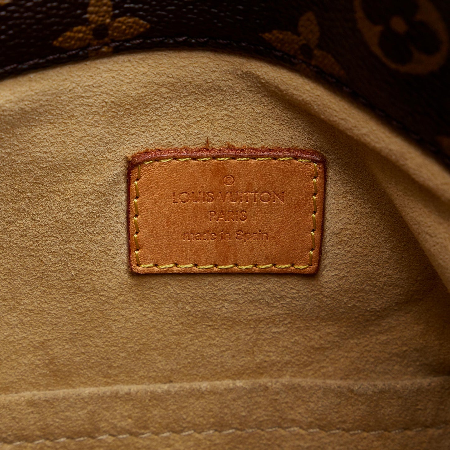 Louis Vuitton Monogram Artsy MM (SHG-d3bYhn)