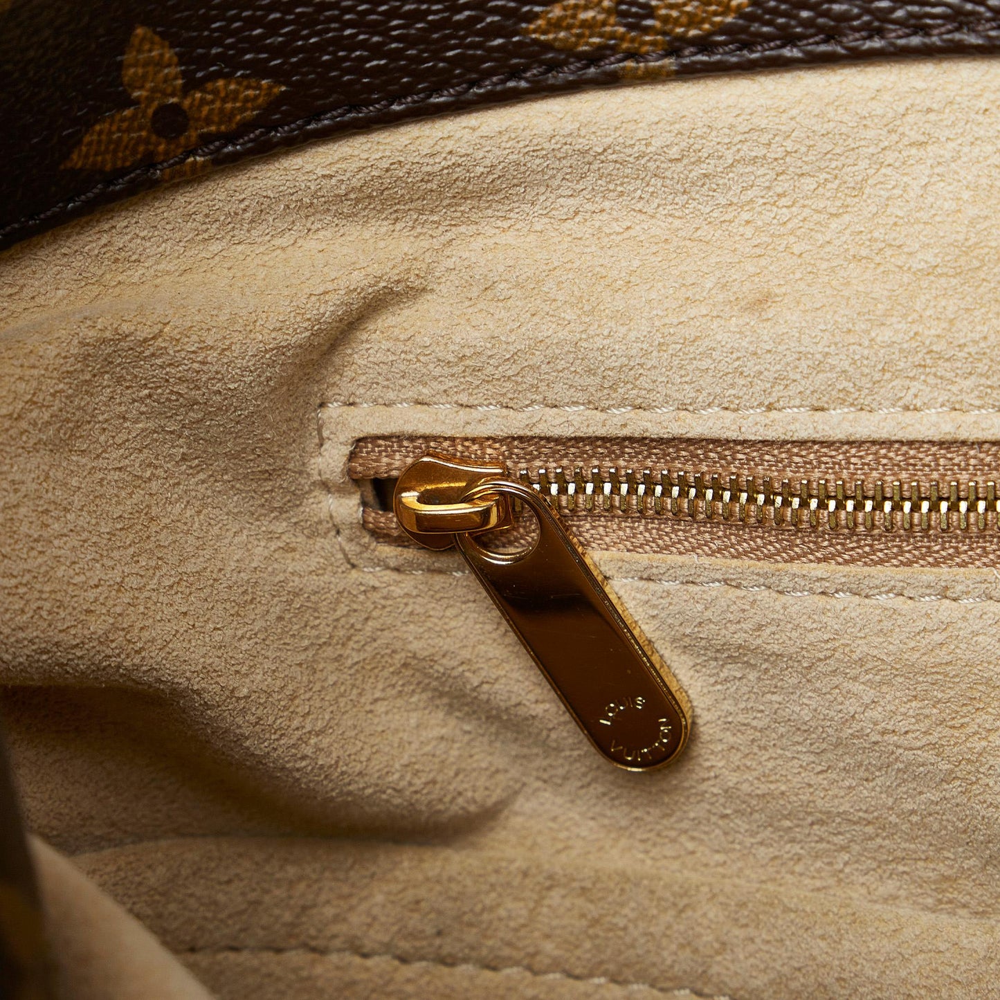 Louis Vuitton Monogram Artsy MM (SHG-KVKCp4)