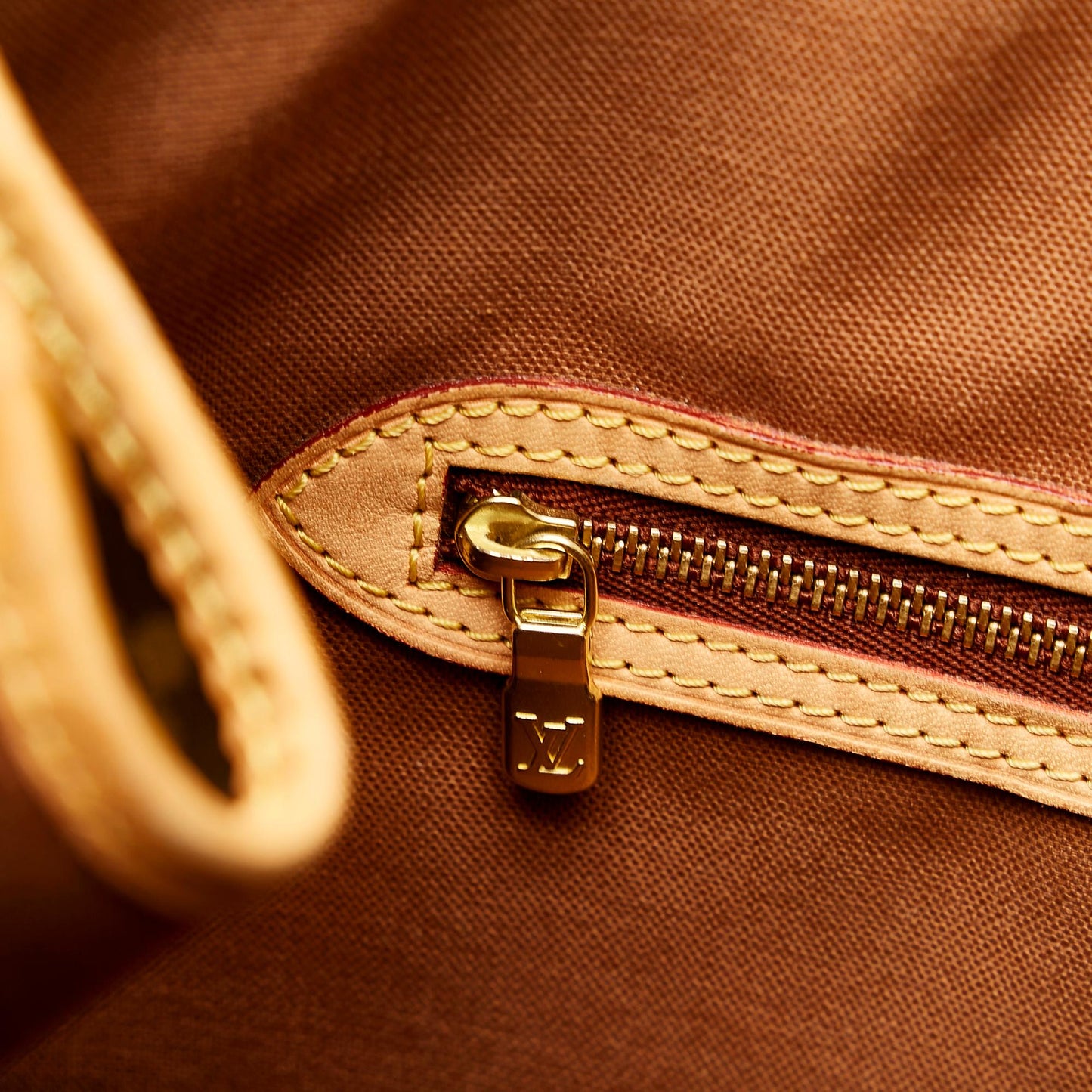 Louis Vuitton Monogram Batignolles Horizontal (SHG-bHv3x9)