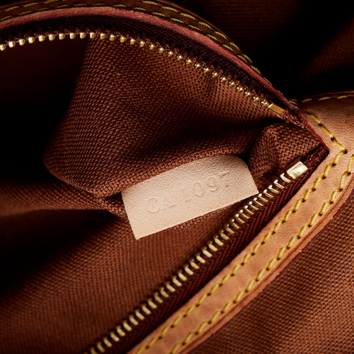 Louis Vuitton Monogram Batignolles Horizontal (SHG-npnd1J)