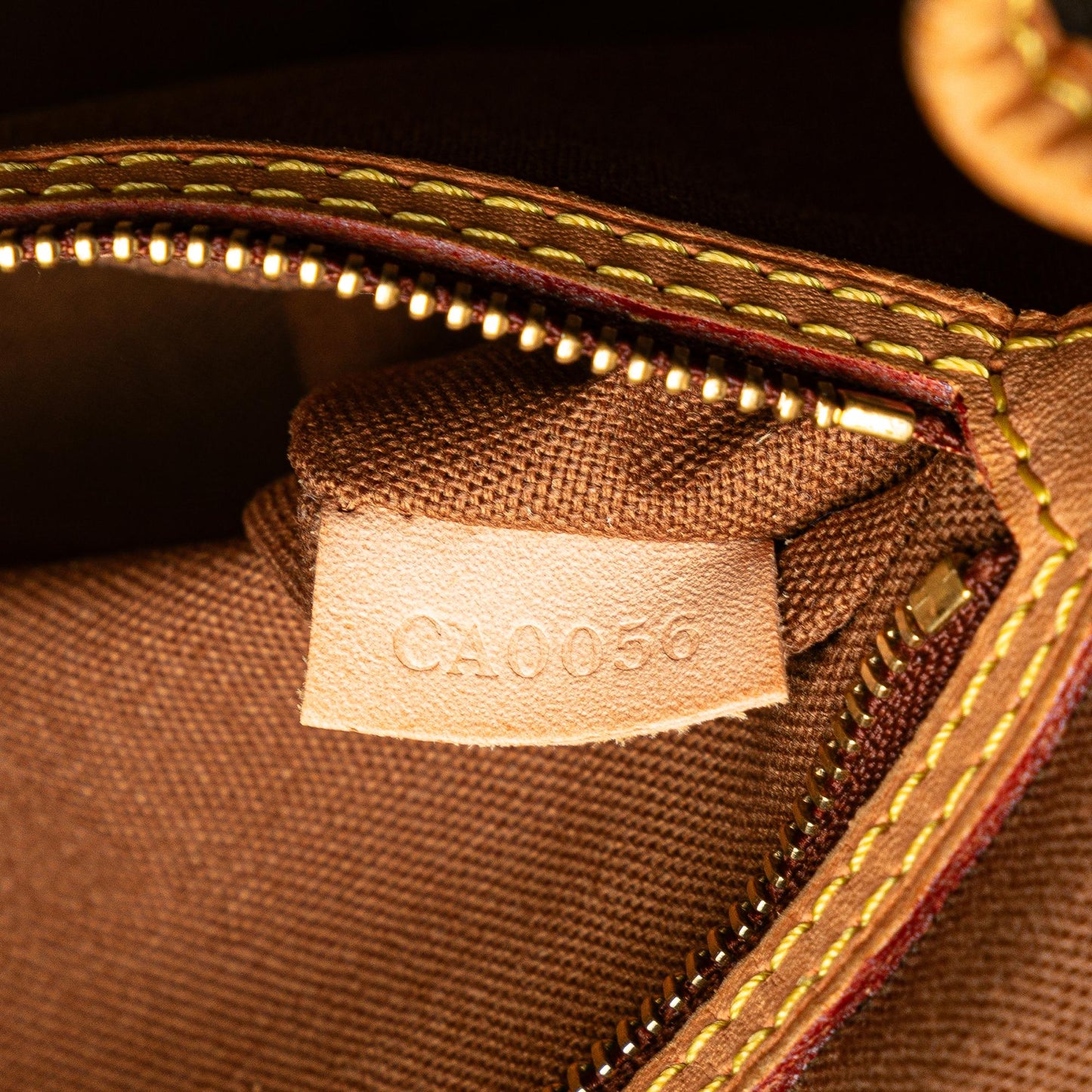 Louis Vuitton Monogram Batignolles Horizontal (SHG-73zycG)