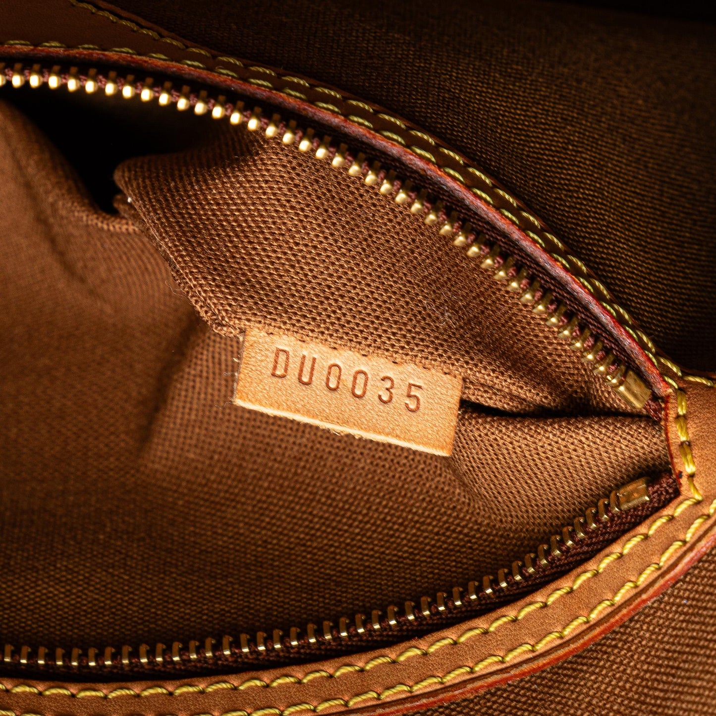 Louis Vuitton Monogram Batignolles Horizontal (SHG-H5lUco)