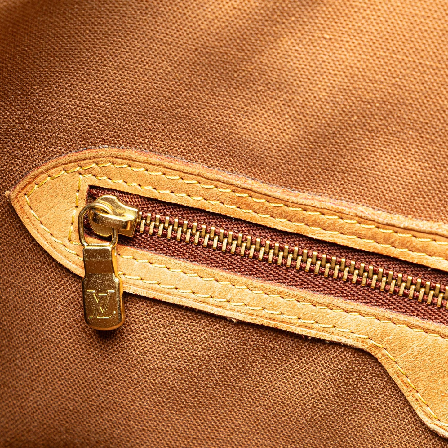 Louis Vuitton Monogram Batignolles Horizontal
