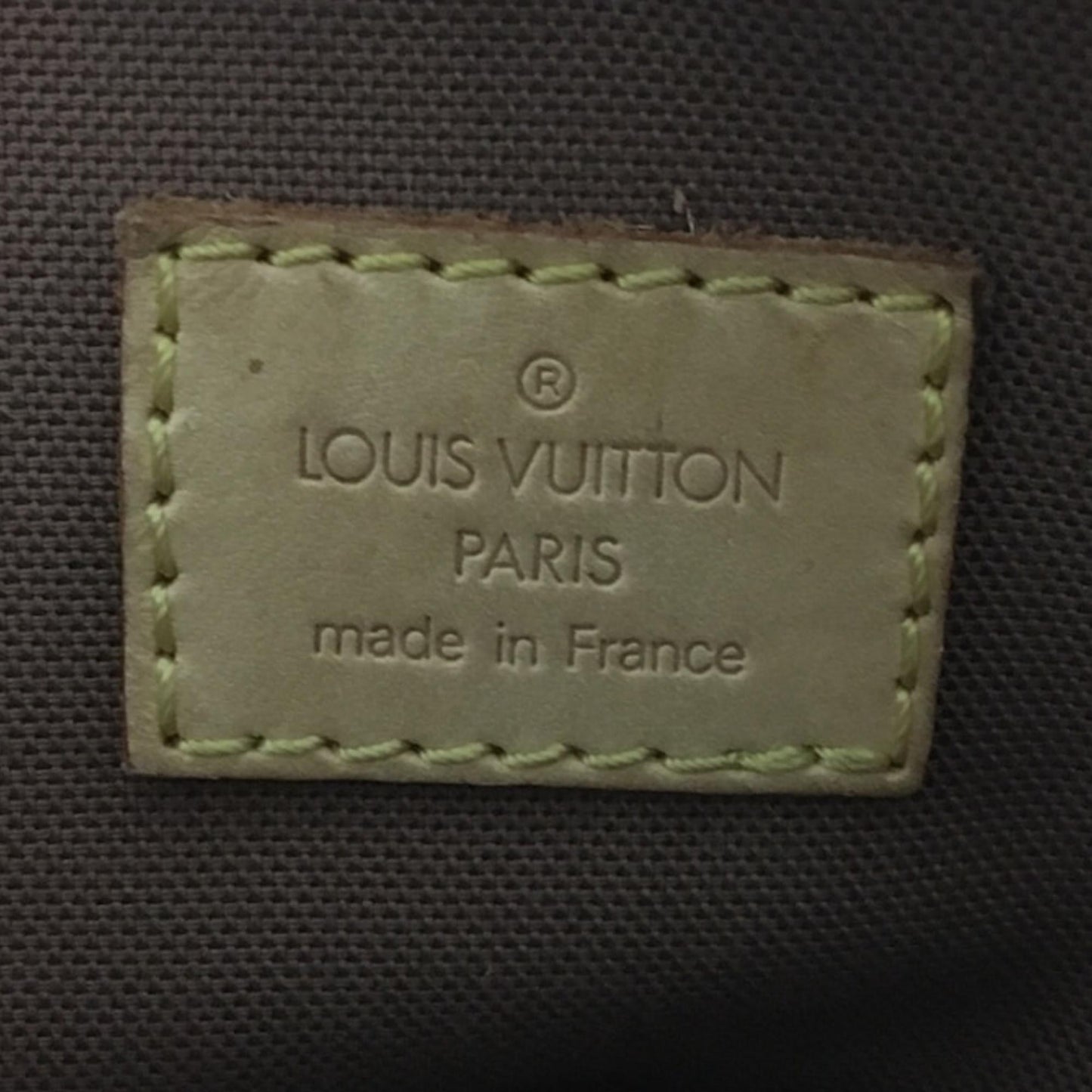 Louis Vuitton Monogram Batignolles Vertical PM (SHG-CwlL1m)