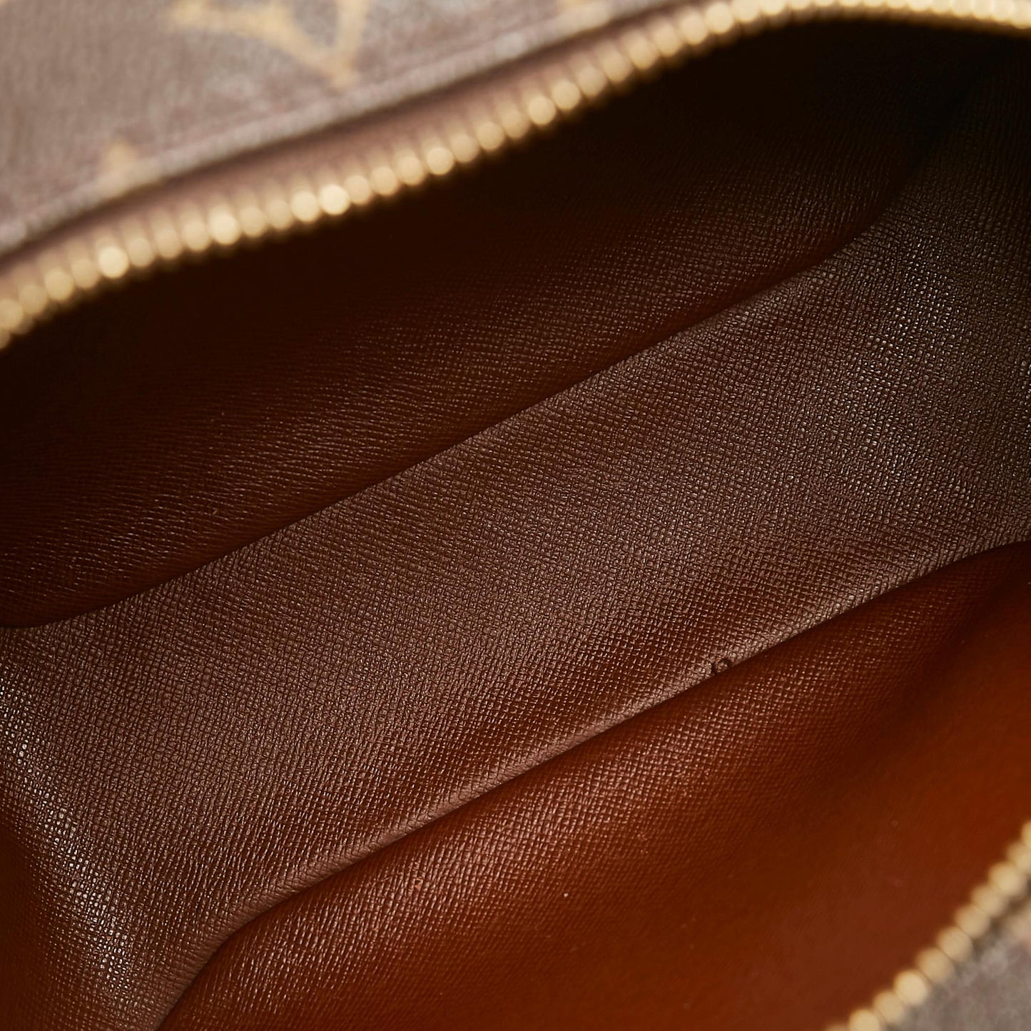 Louis Vuitton Monogram Blois (SHG-jBolsq)