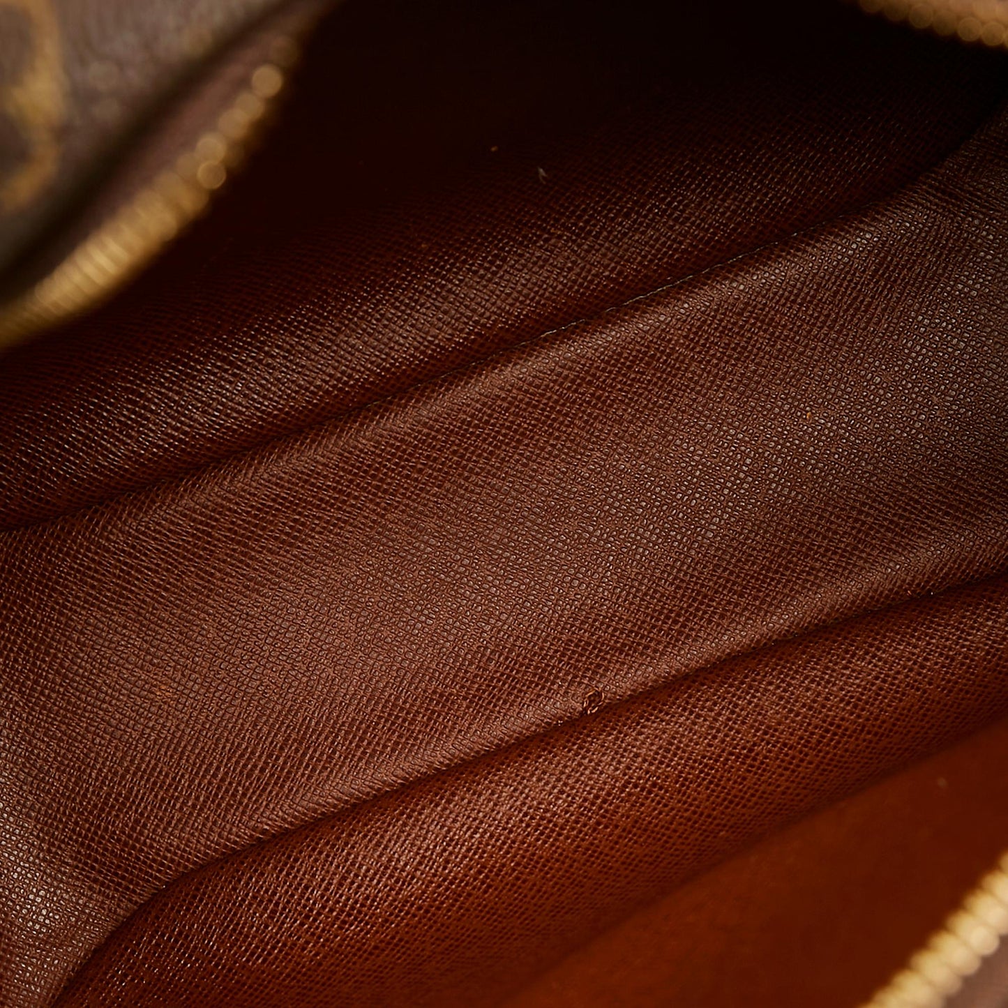 Louis Vuitton Monogram Blois (SHG-bHyCy5)