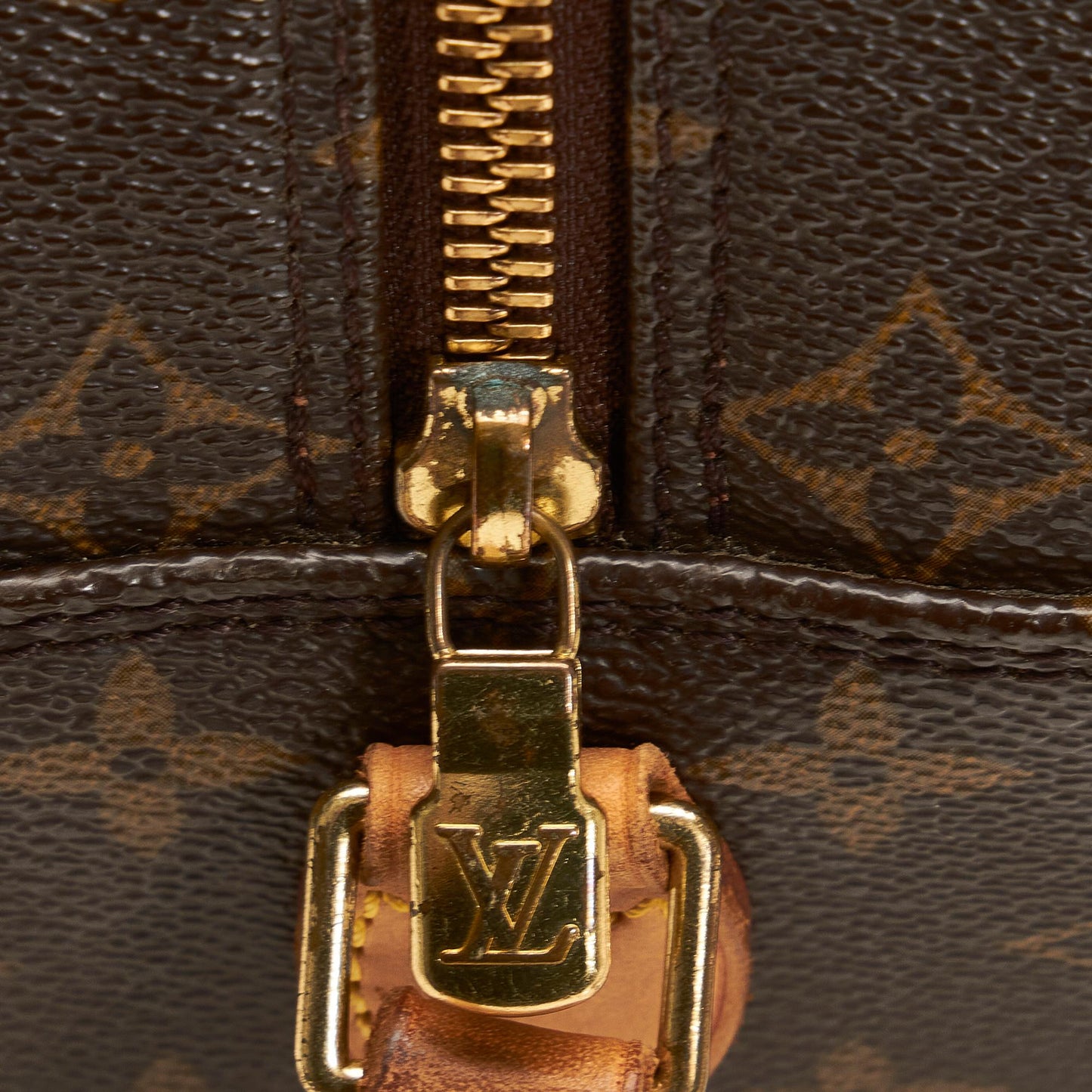 Louis Vuitton Monogram Blois (SHG-sfEI2V)