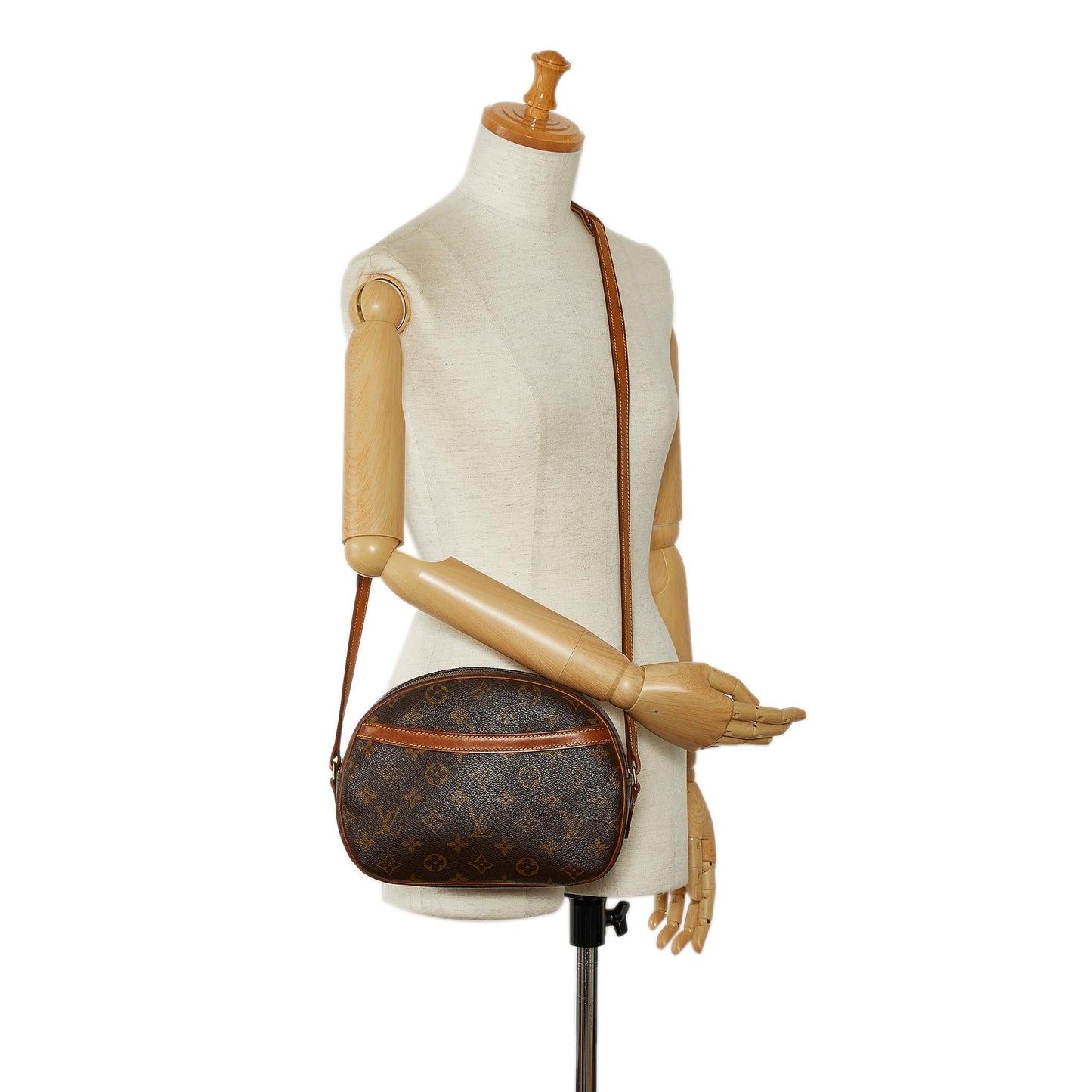 Louis Vuitton Monogram Blois (SHG-Ef0I1F)