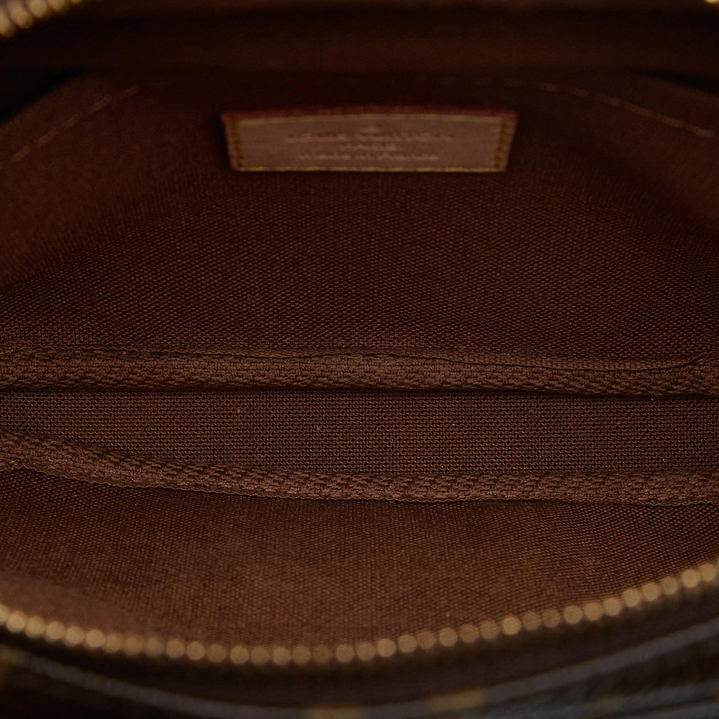 Louis Vuitton Monogram Bosphore Belt Bag (SHG-4ZUKIg)