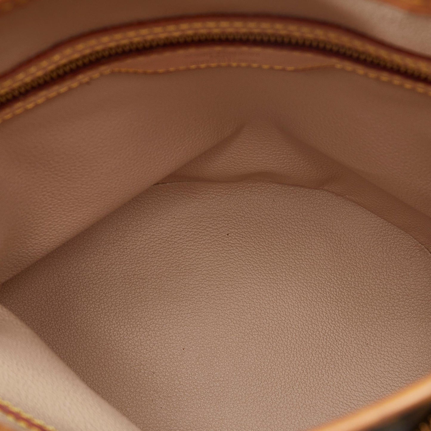 Louis Vuitton Monogram Bucket PM (SHG-rOwcnt)