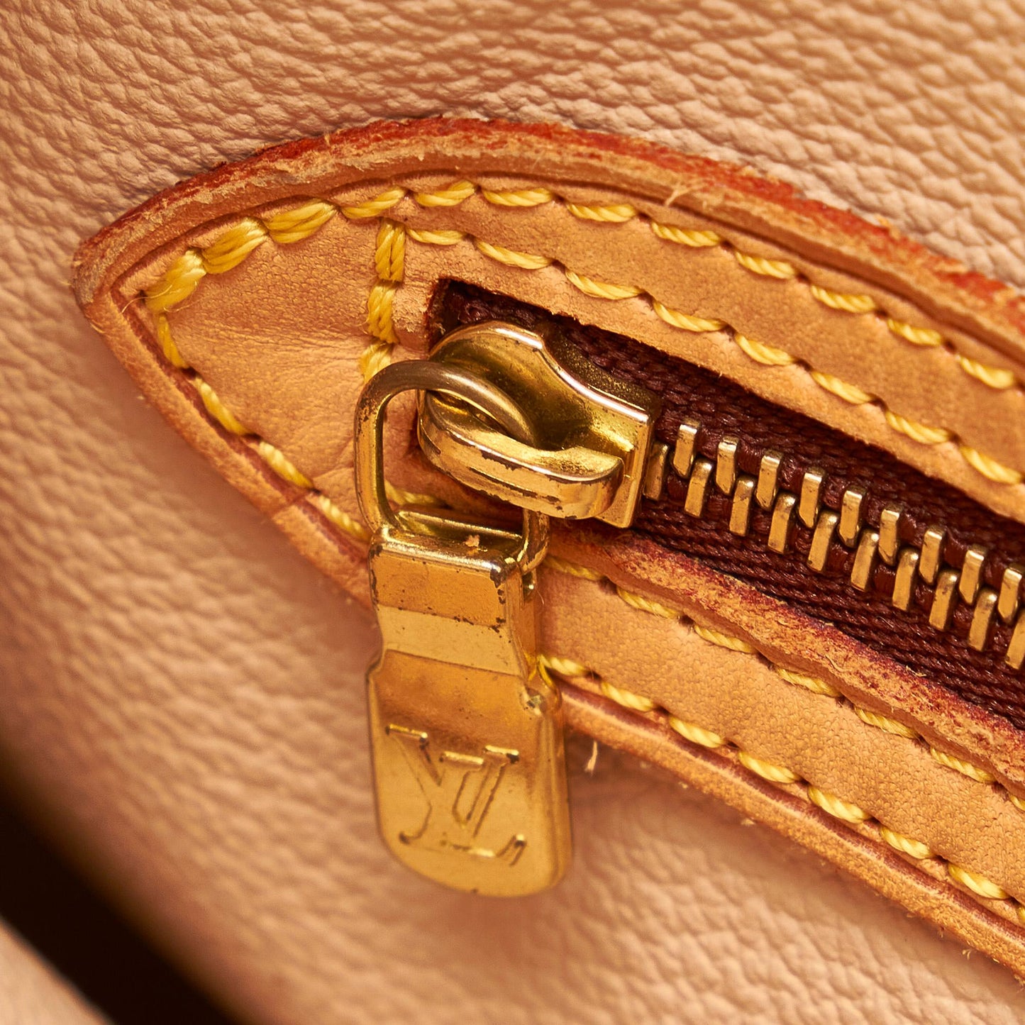Louis Vuitton Monogram Bucket PM (SHG-gSGIv1)