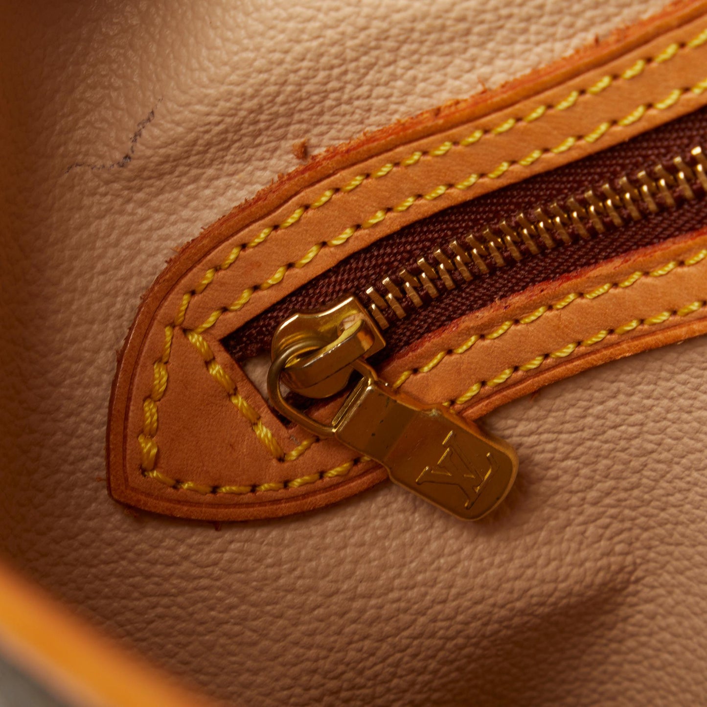 Louis Vuitton Monogram Bucket PM (SHG-0MiBJq)