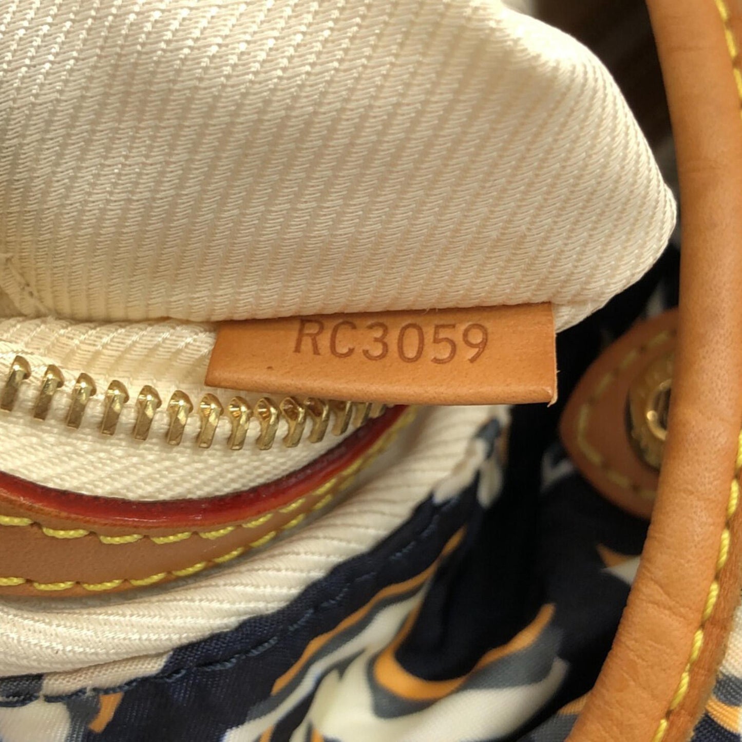 Louis Vuitton Monogram Bulles MM (SHG-kUUiB9)