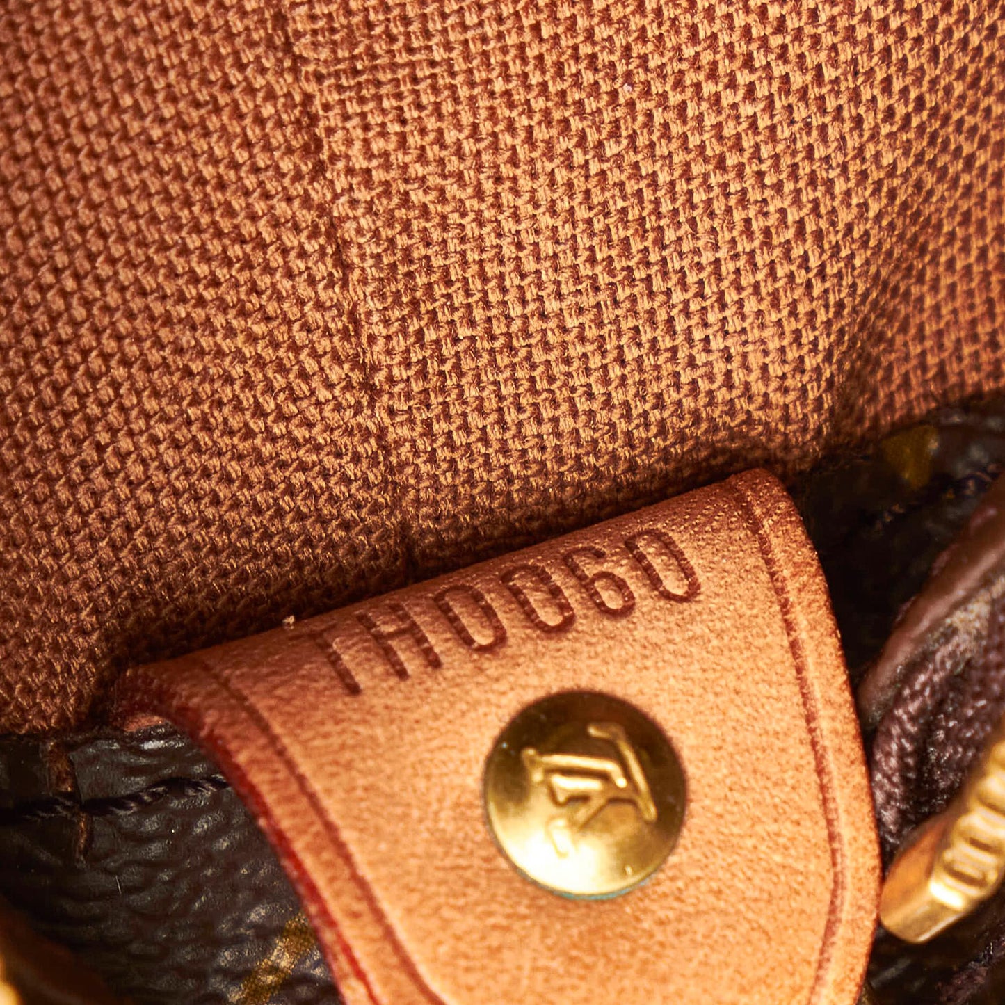 Louis Vuitton Monogram Cabas Mezzo (SHG-29955)