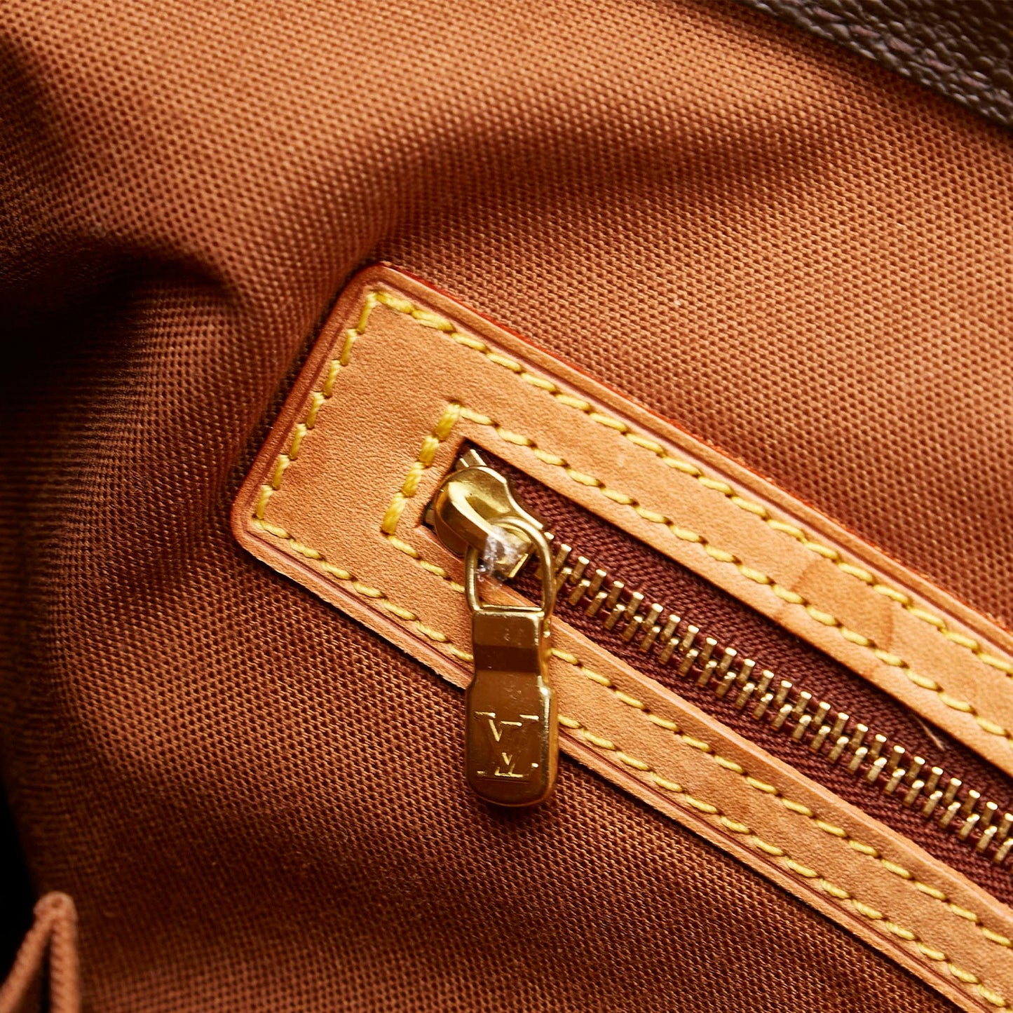 Louis Vuitton Monogram Cabas Mezzo (SHG-30488)