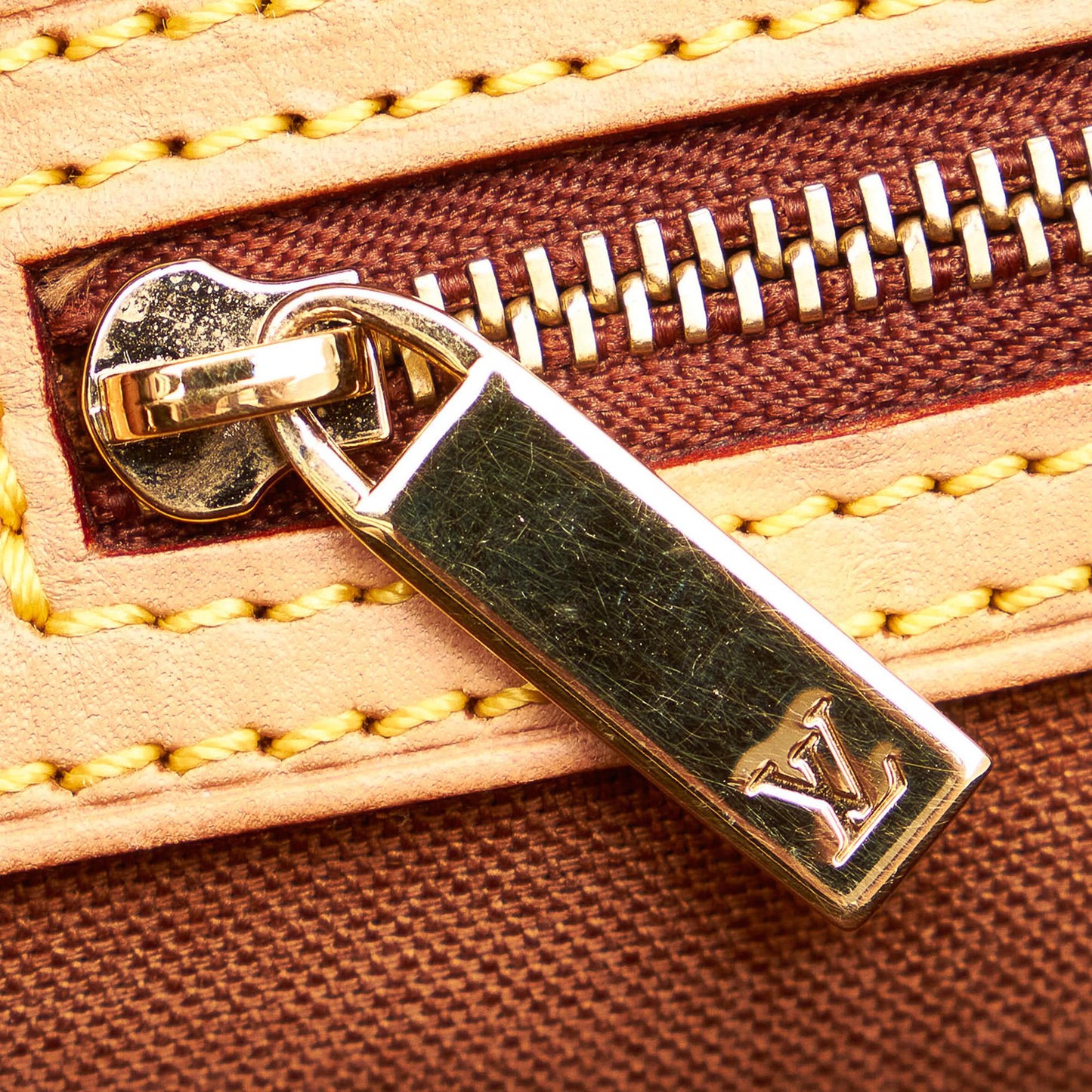 Louis Vuitton Monogram Cabas Mezzo (SHG-34760)
