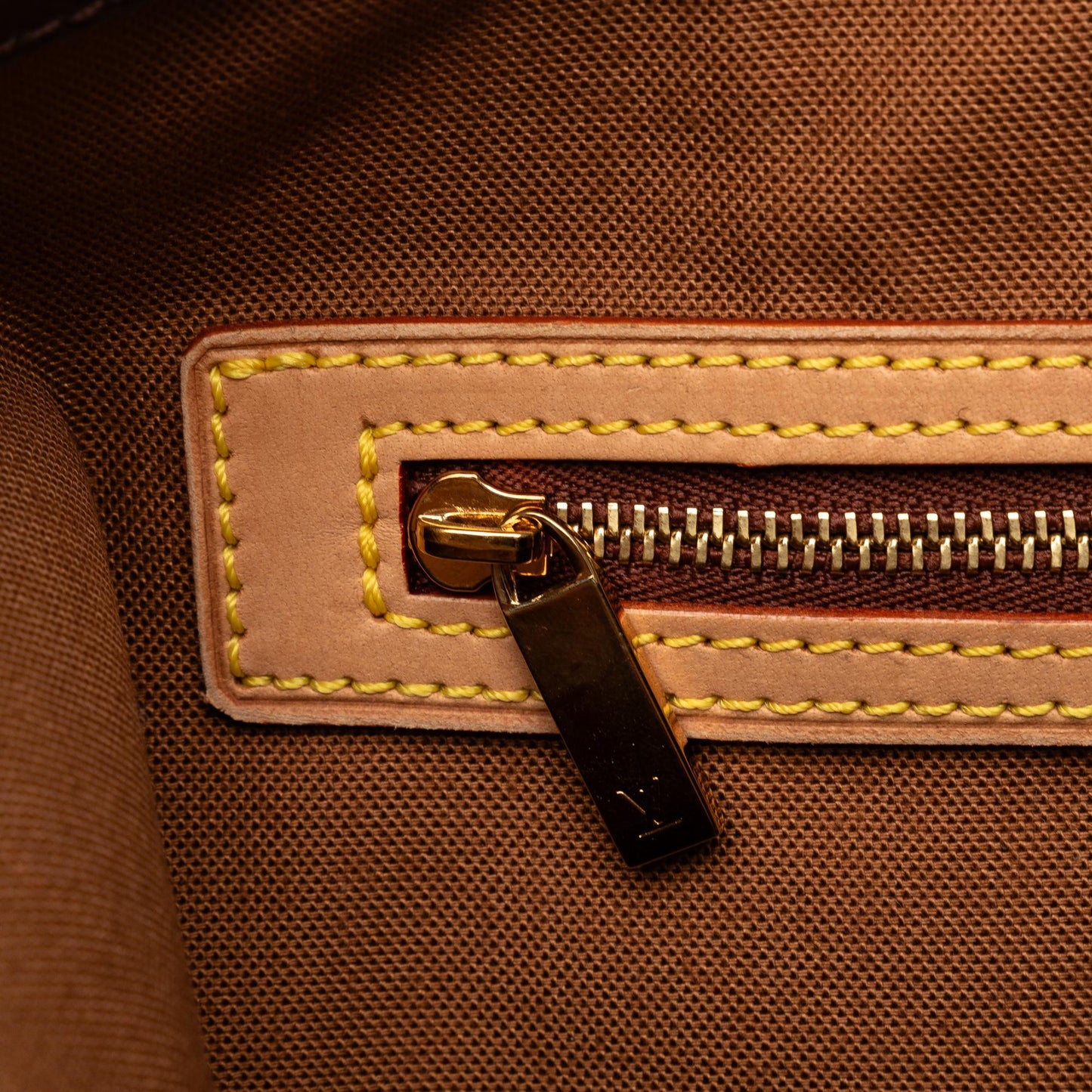 Louis Vuitton Monogram Cabas Mezzo (SHG-p1DTRU)
