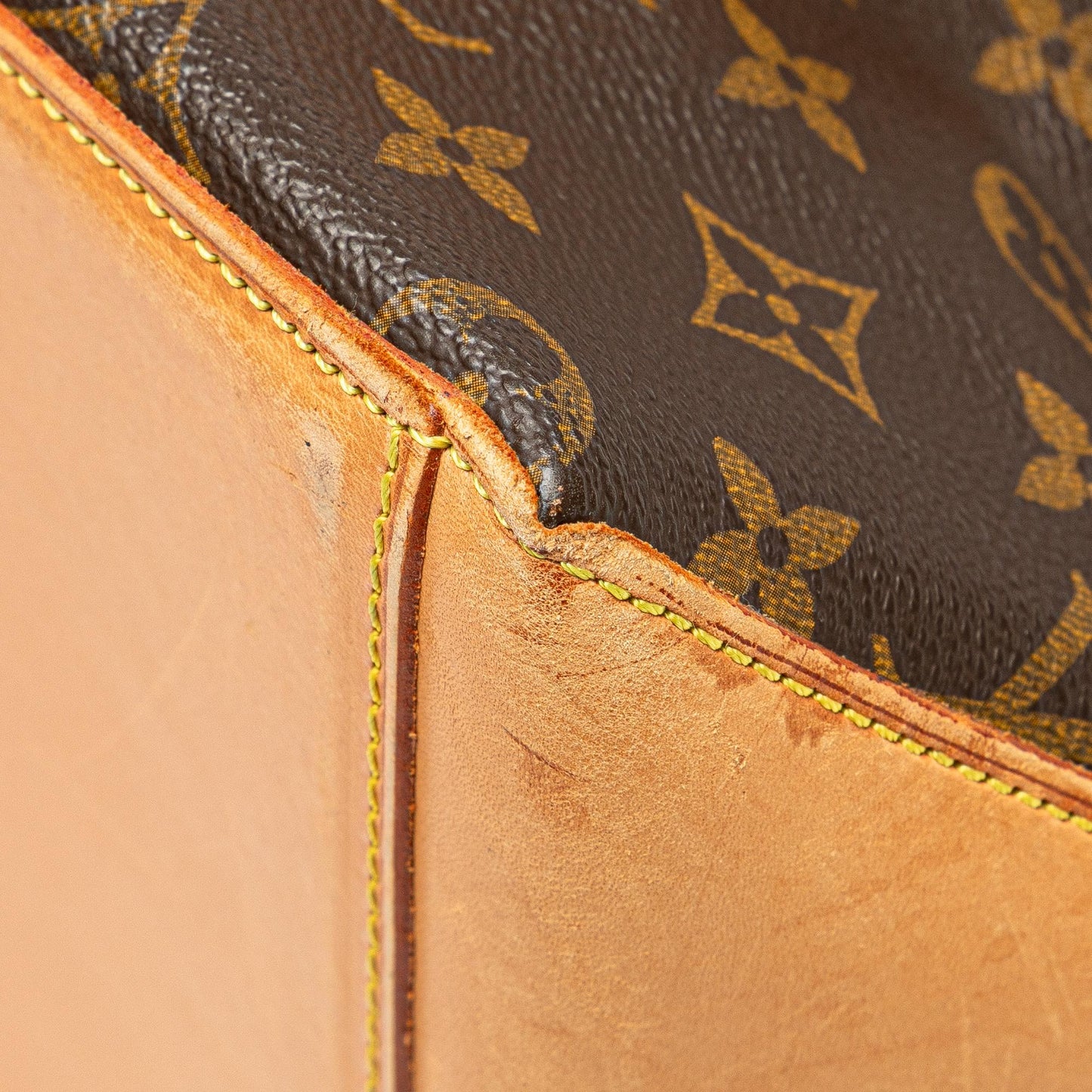 Louis Vuitton Monogram Cabas Mezzo (SHG-1X5uEz)
