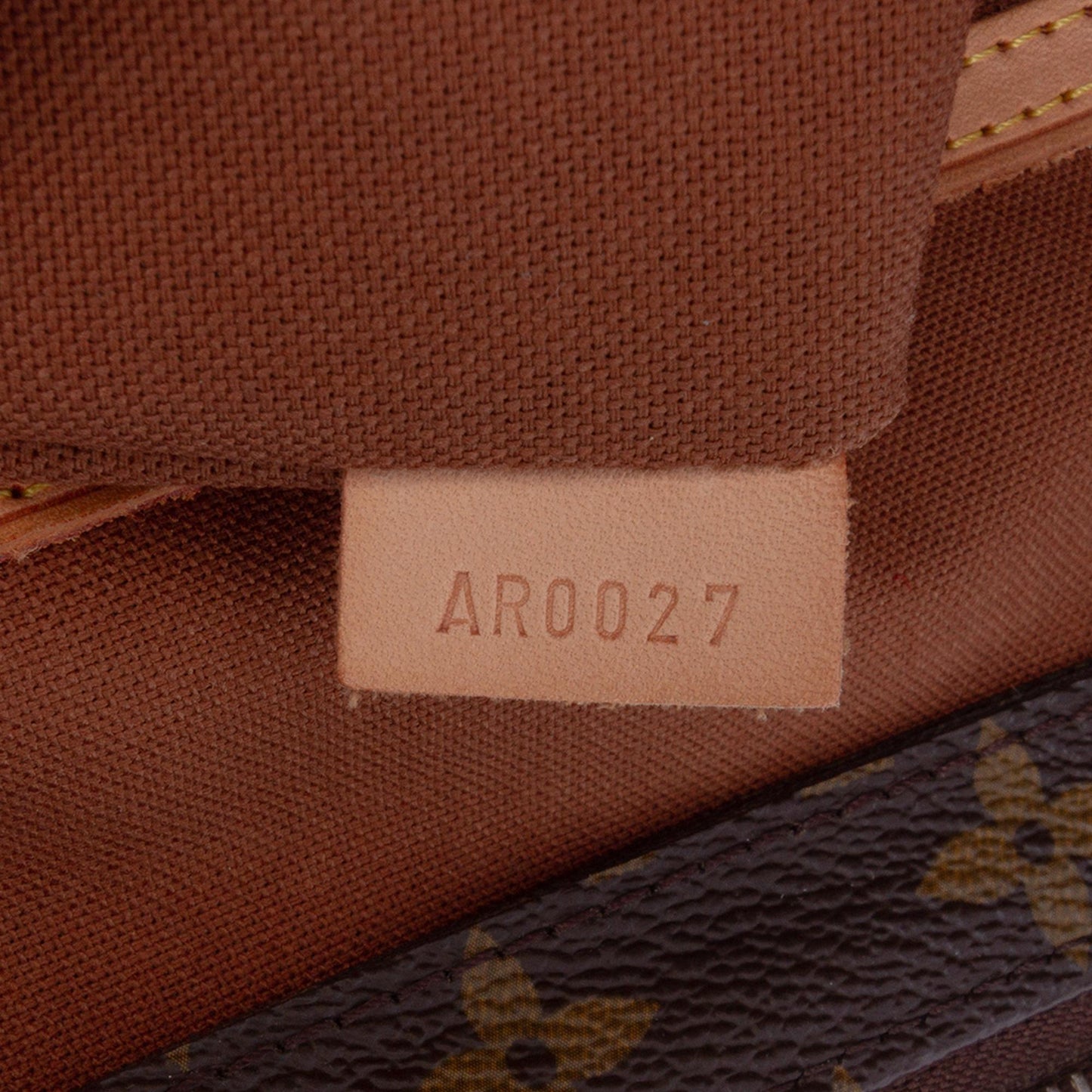 Louis Vuitton Monogram Cabas Mezzo