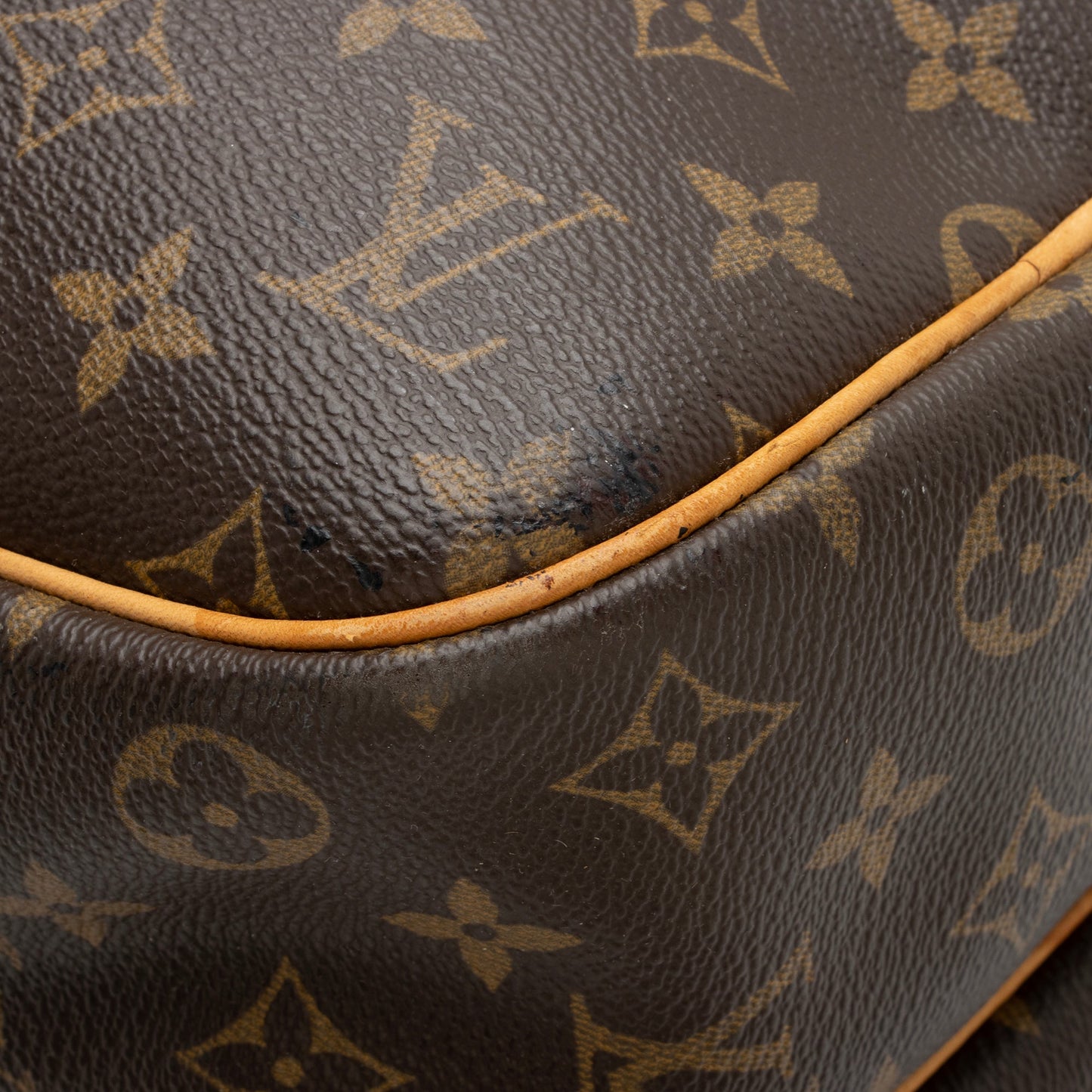 Louis Vuitton Monogram Canvas Alize 24 Heures Weekender -  (SHF-9uumUZ)