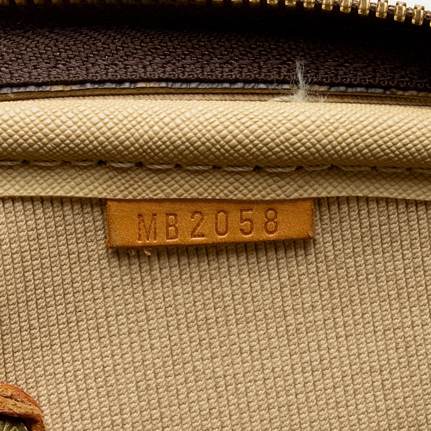 Louis Vuitton Monogram Canvas Alize 24 Heures Weekender (SHF-RQaHGA)
