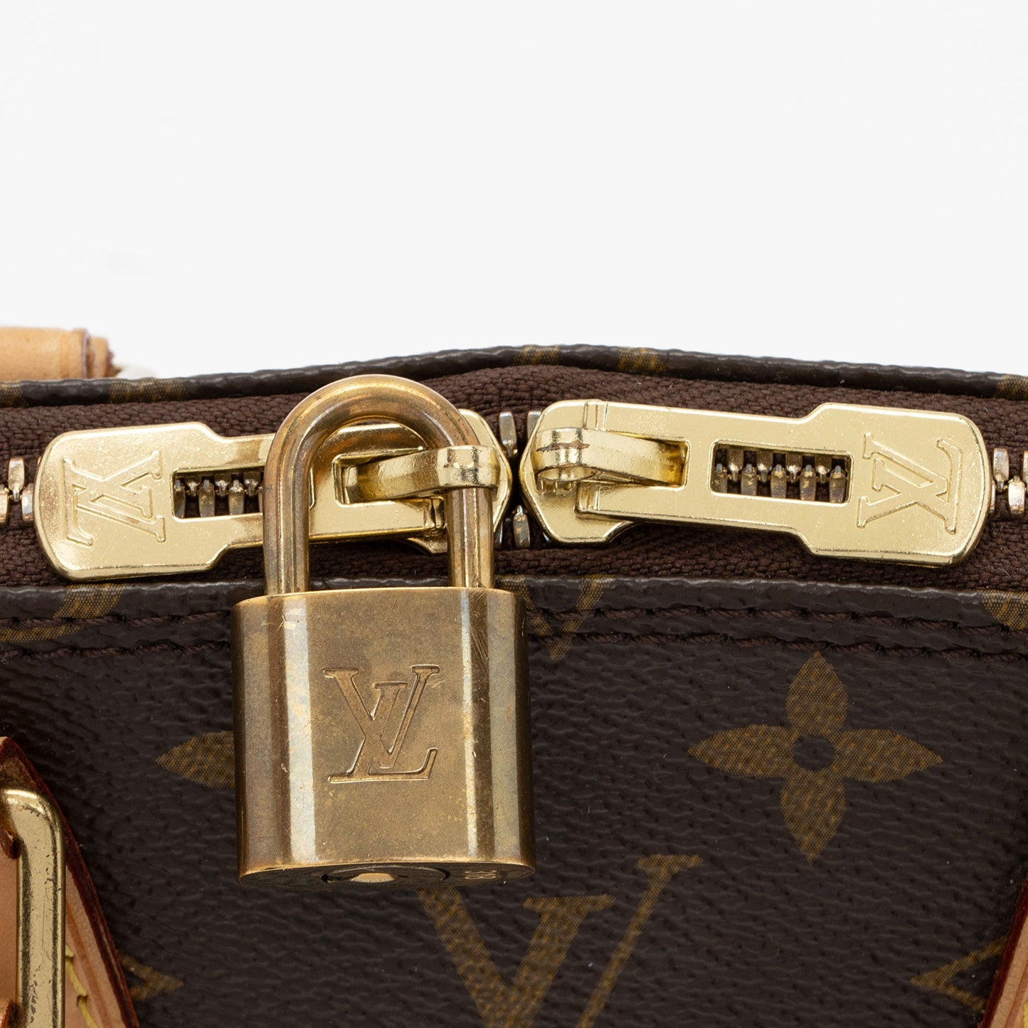Louis Vuitton Monogram Canvas Alma BB Satchel (SHF-85zfAm)