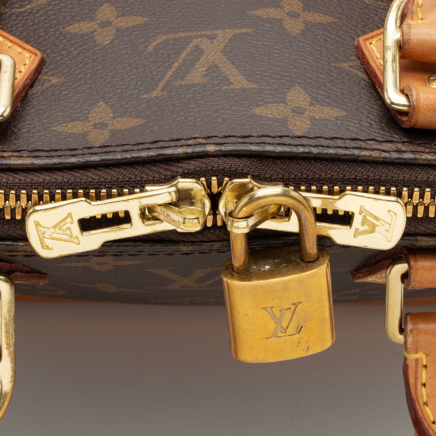 Louis Vuitton Monogram Canvas Alma BB Satchel (SHF-c05Jj5)