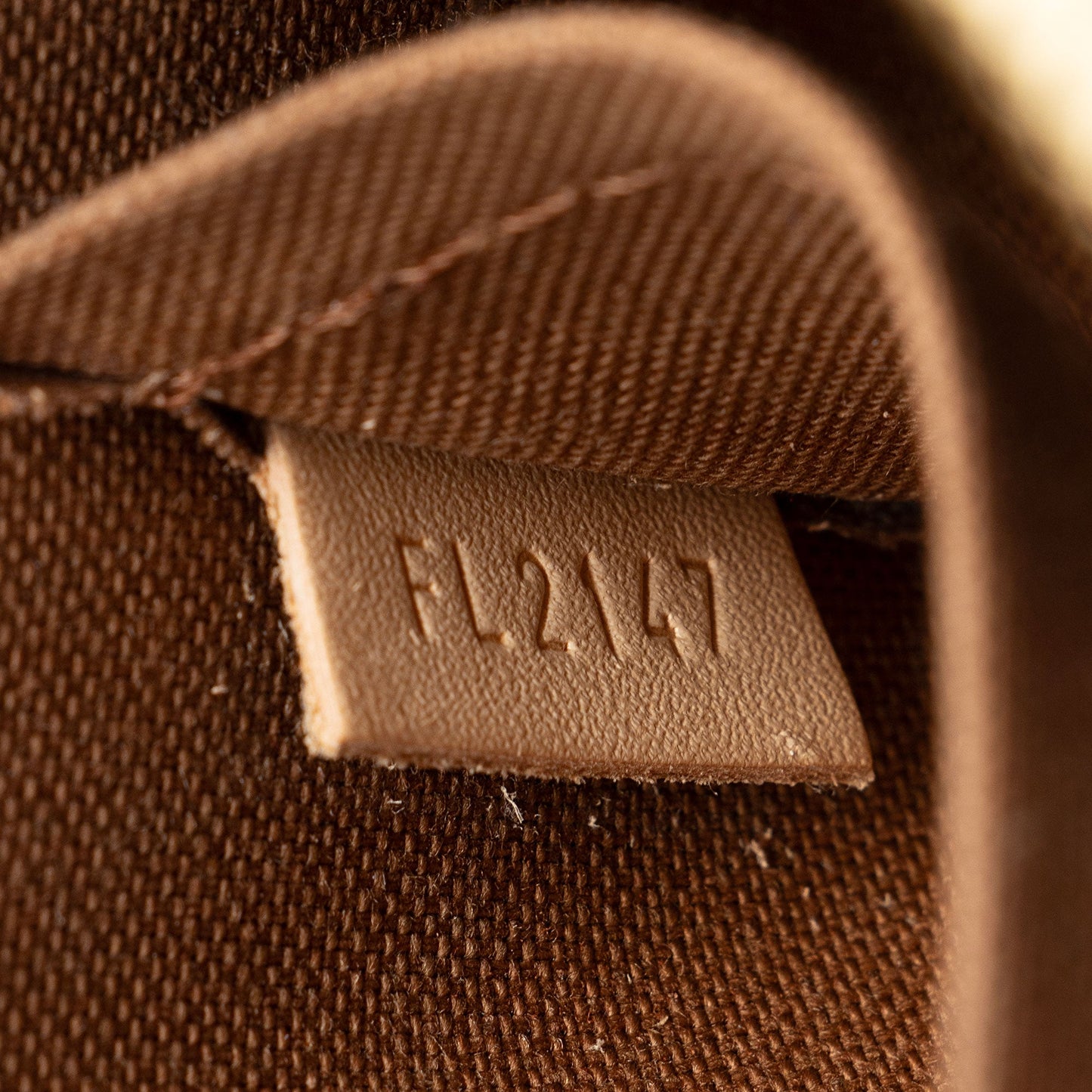 Louis Vuitton Monogram Canvas Alma BB Satchel (SHF-P0sWUP)