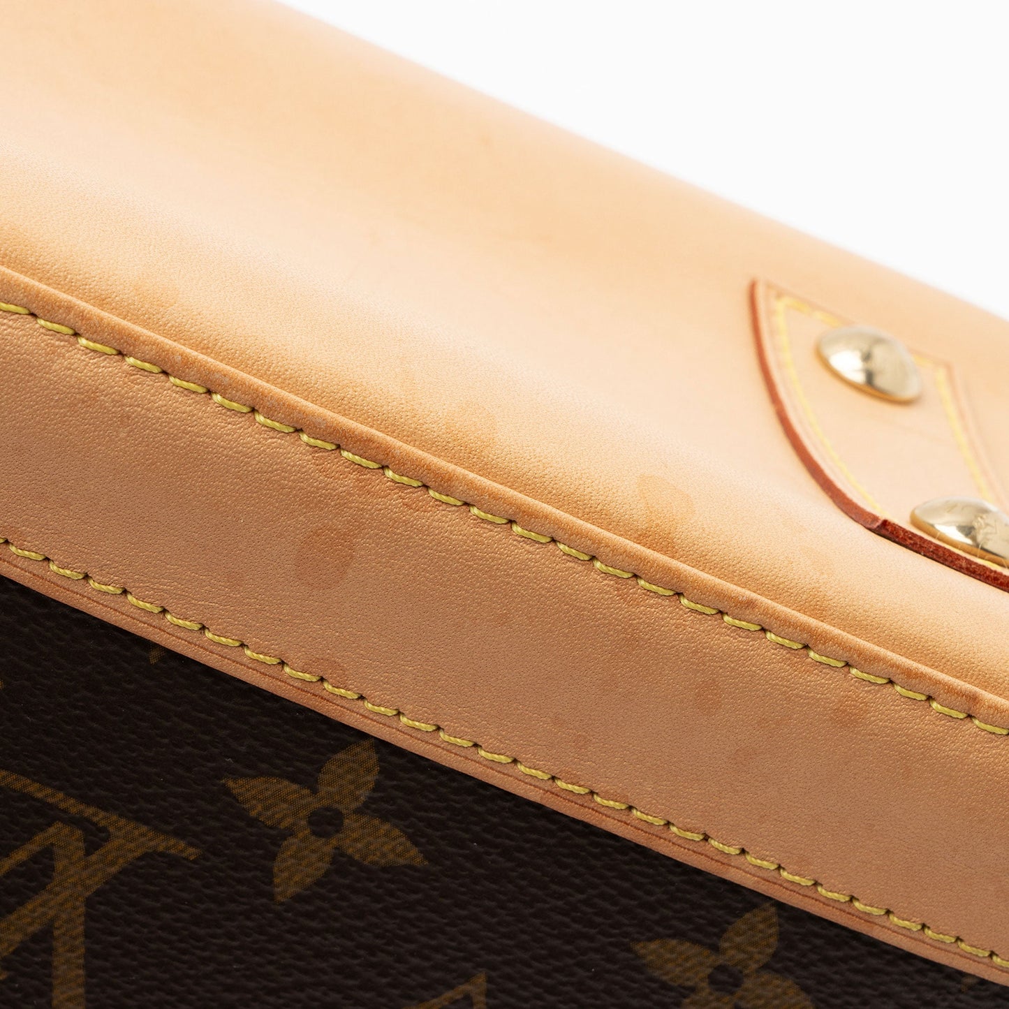 Louis Vuitton Monogram Canvas Alma BB Satchel (SHF-QQ2qid)