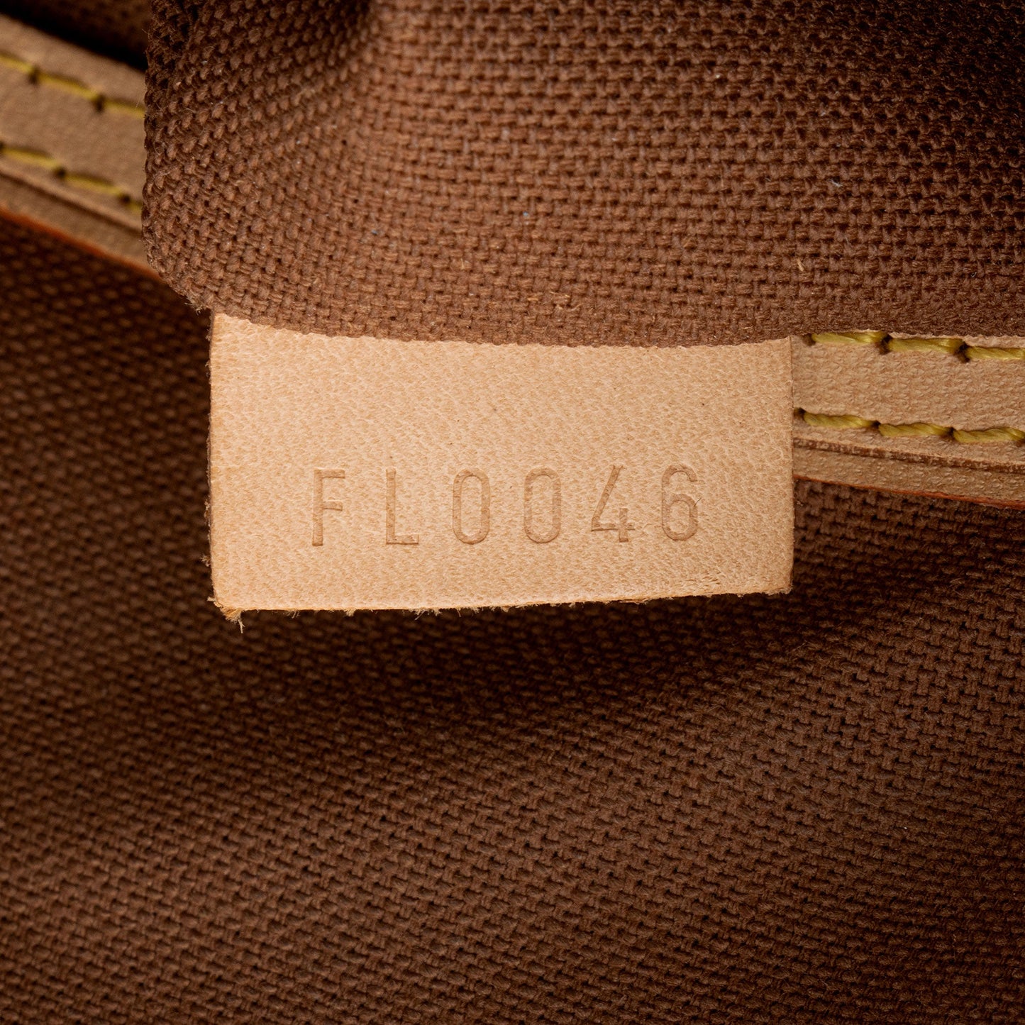 Louis Vuitton Monogram Canvas Alma PM Satchel (SHF-qIihIV)