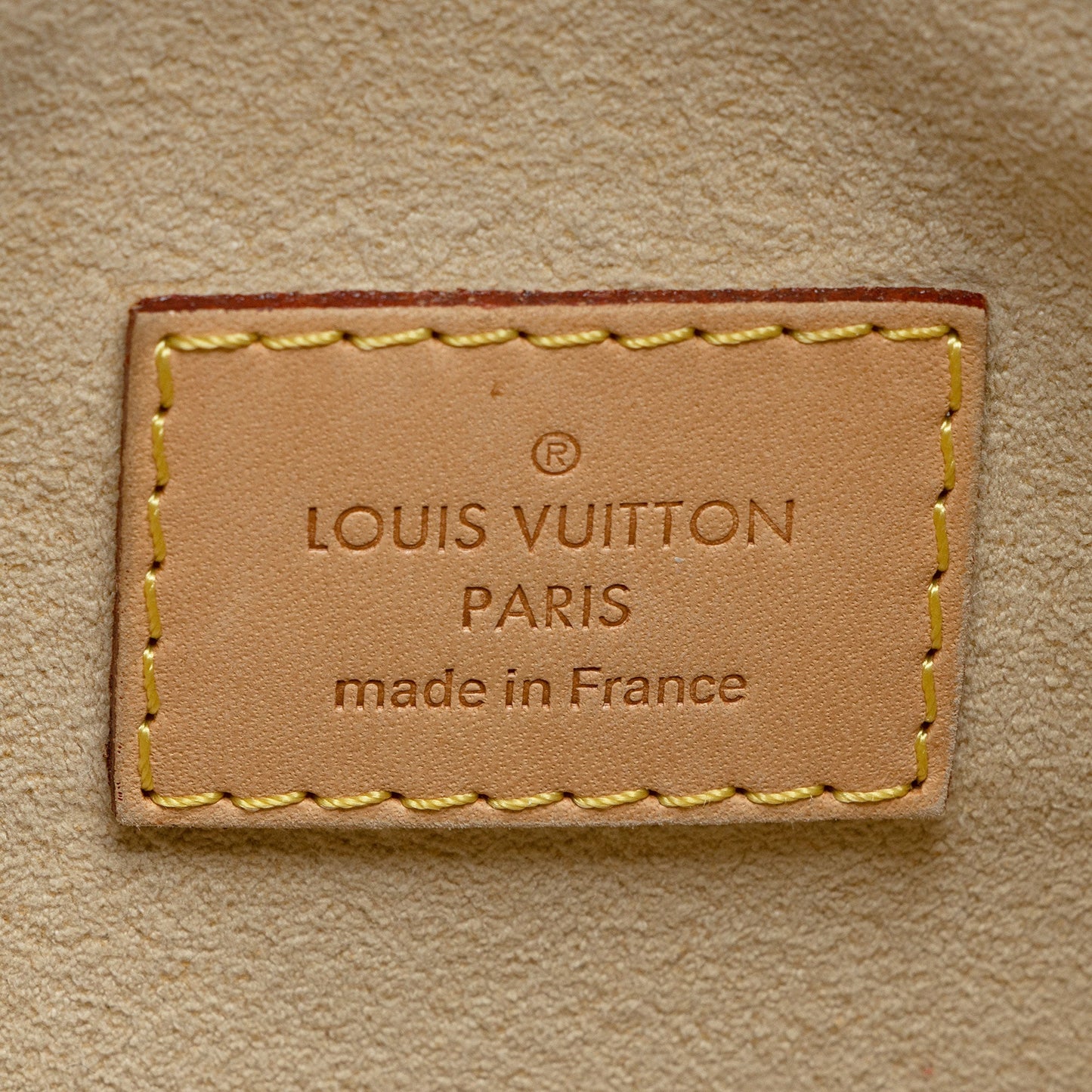 Louis Vuitton Monogram Canvas Artsy GM Shoulder Bag