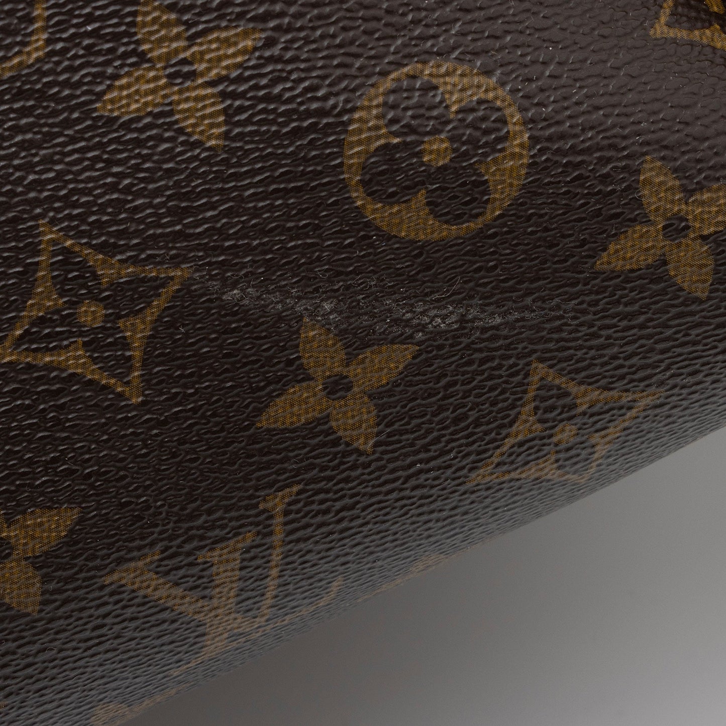 Louis Vuitton Monogram Canvas Artsy MM Shoulder Bag (SHF-9FAvJR)