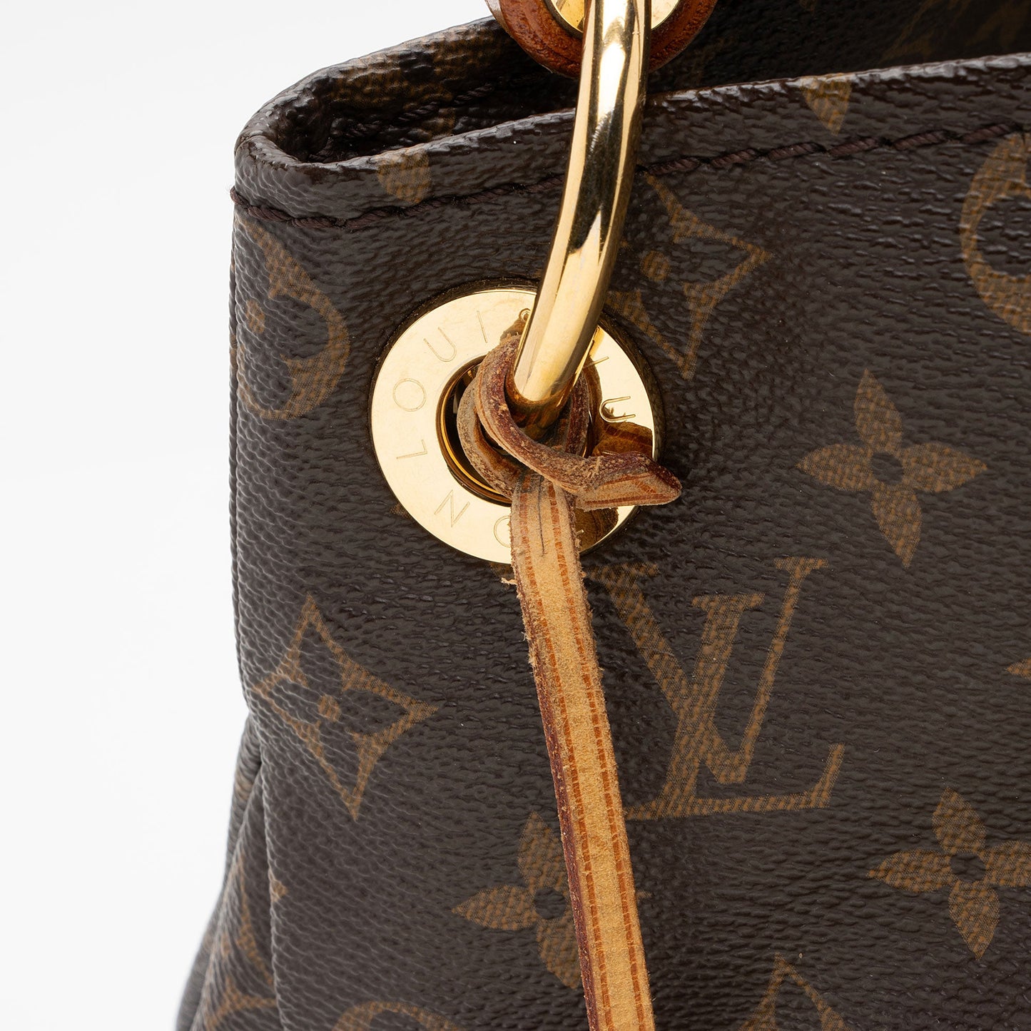 Louis Vuitton Monogram Canvas Artsy MM Shoulder Bag (SHF-kIO7AO)