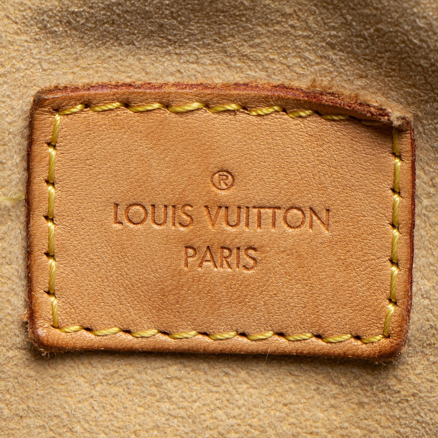 Louis Vuitton Monogram Canvas Artsy MM Shoulder Bag