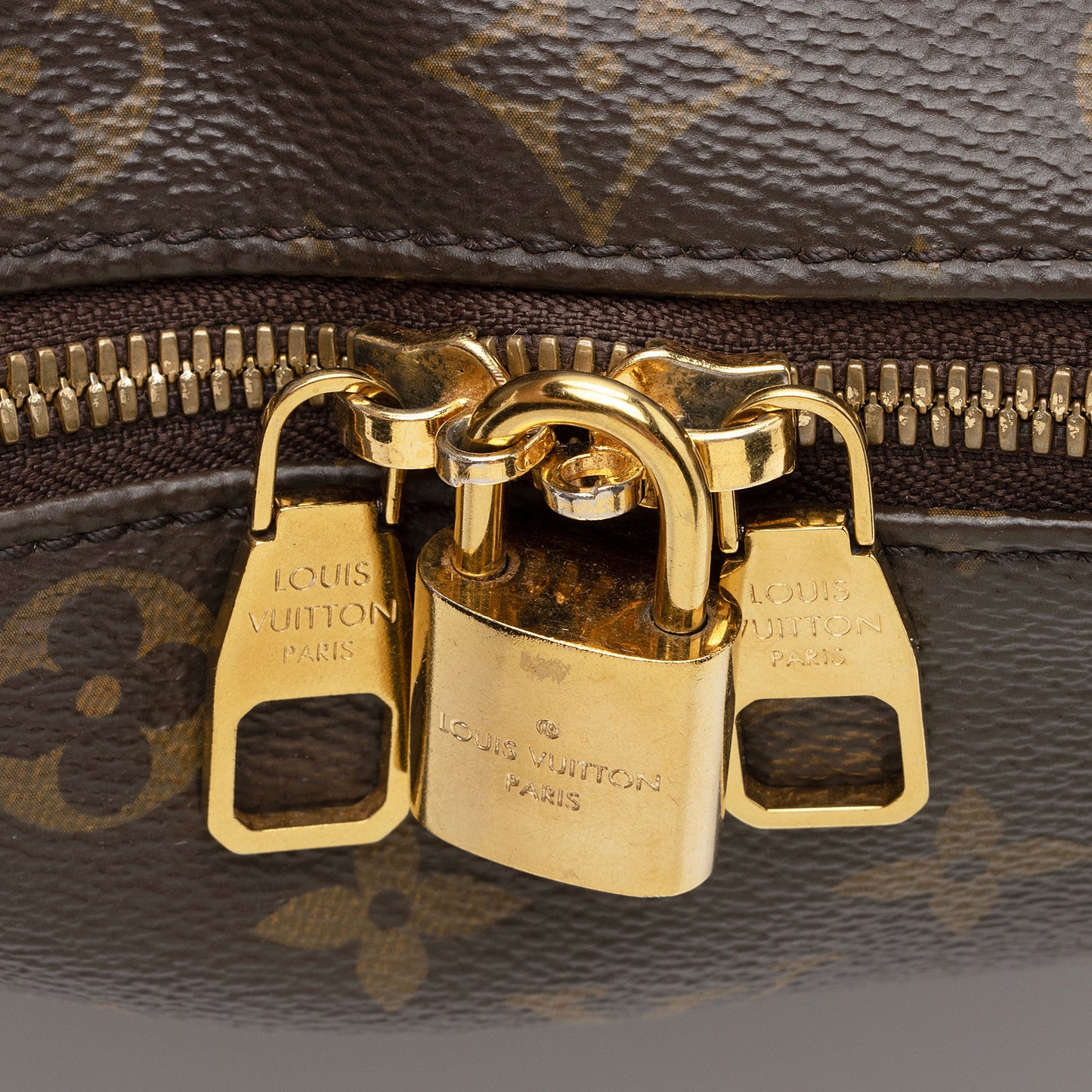 Louis Vuitton Monogram Canvas Berri PM Shoulder Bag (SHF-pDAkoz)