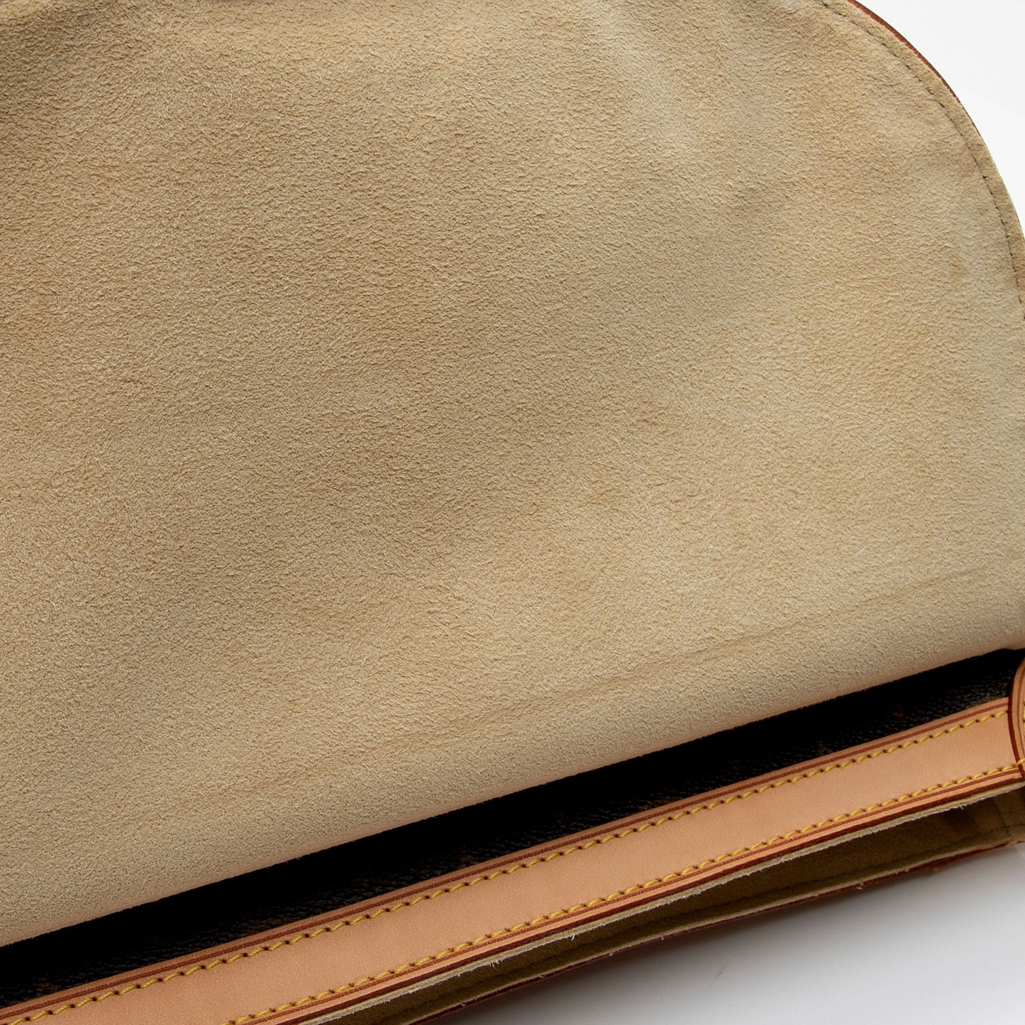 Louis Vuitton Monogram Canvas Beverly MM Shoulder Bag (SHF-xwX6MJ)