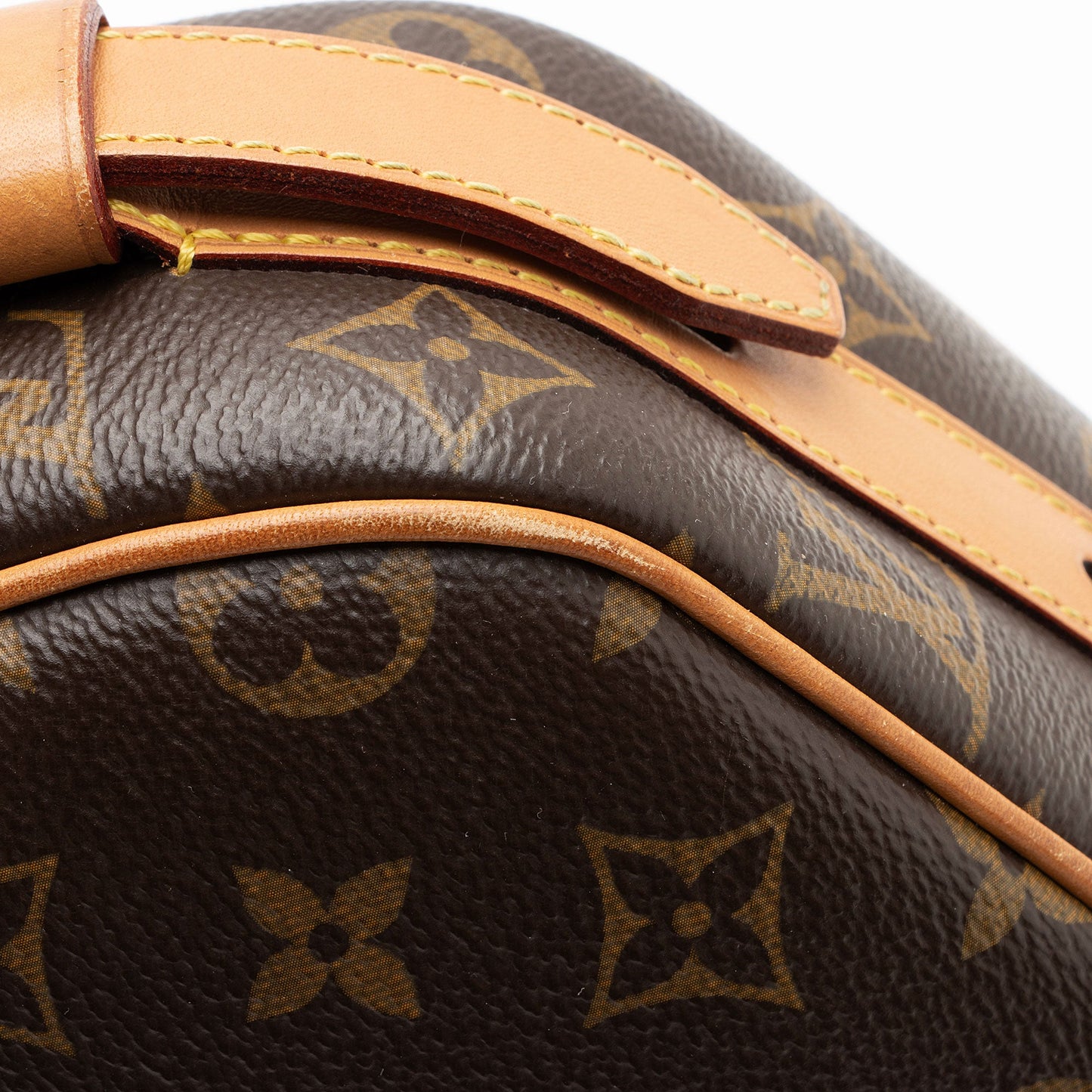 Louis Vuitton Monogram Canvas Boite Chapeau Souple MM Shoulder Bag (SHF-c9UVur)
