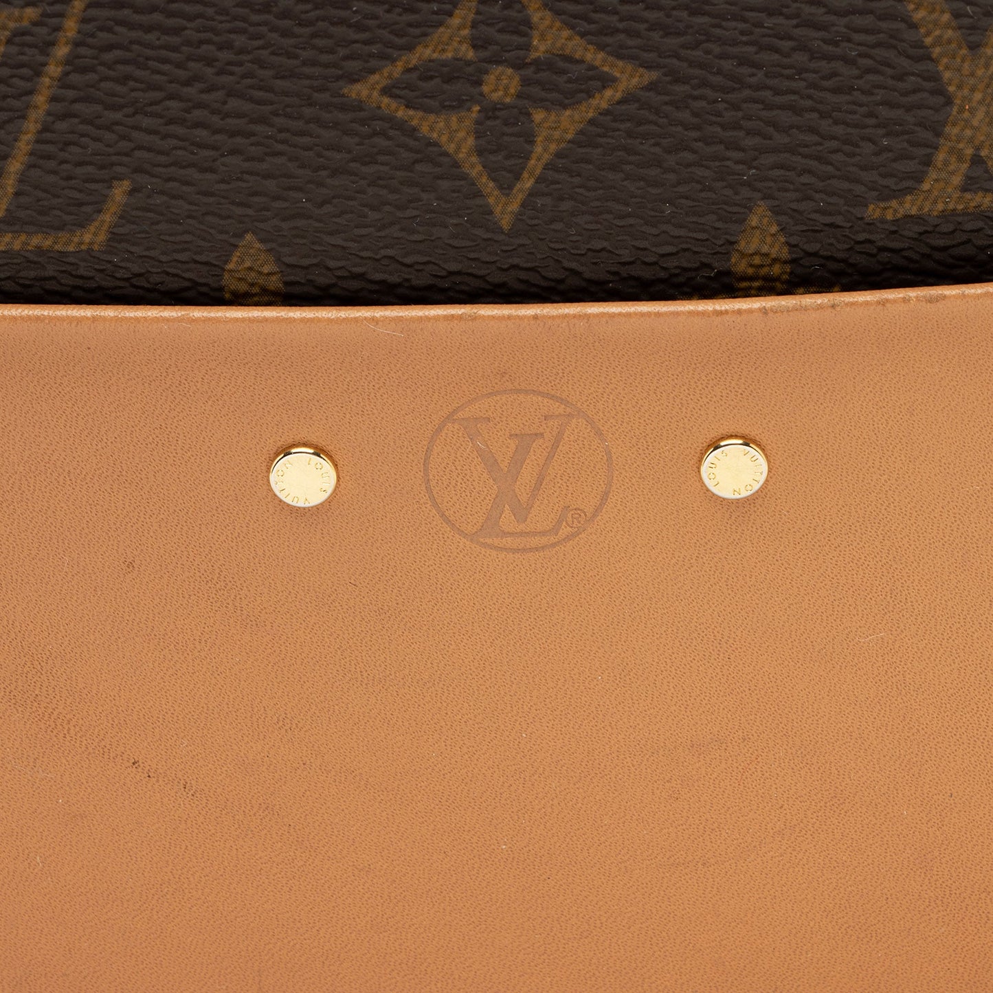 Louis Vuitton Monogram Canvas Boite Chapeau Souple MM Shoulder Bag (SHF-4lK6t0)