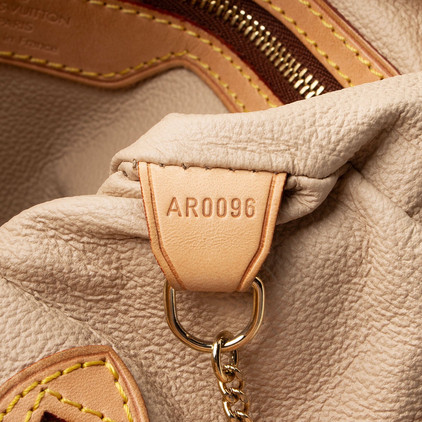 Louis Vuitton Monogram Canvas Bucket GM Tote (SHF-RnIGXM)