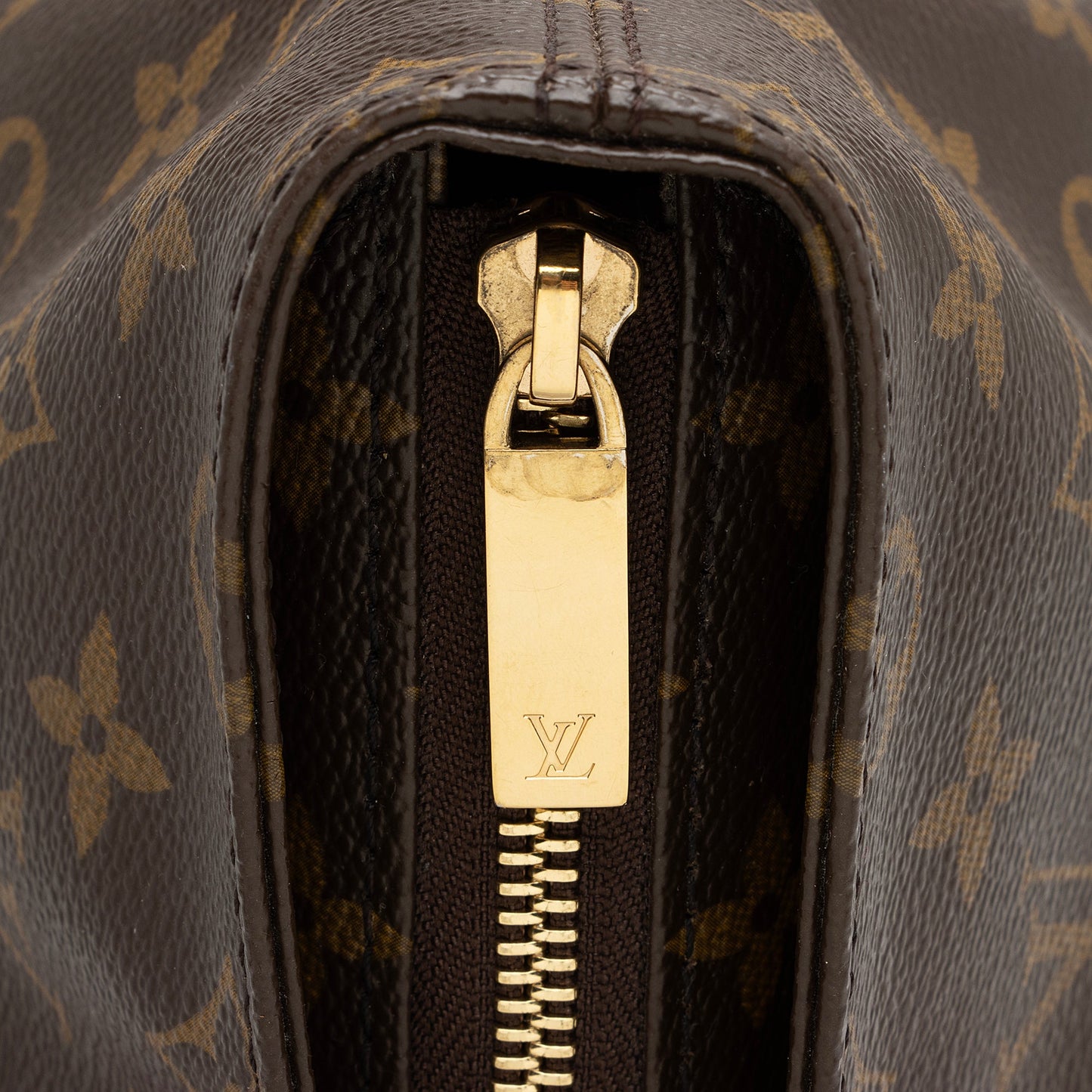 Louis Vuitton Monogram Canvas Cabas Mezzo Tote (SHF-3EPHi1)