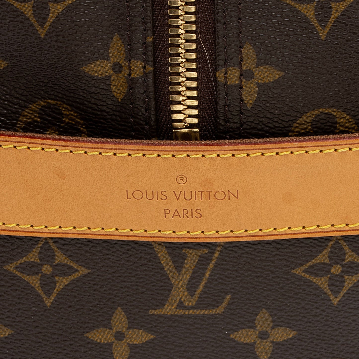 Louis Vuitton Monogram Canvas Carryall Weekender (SHF-lhOB5D)