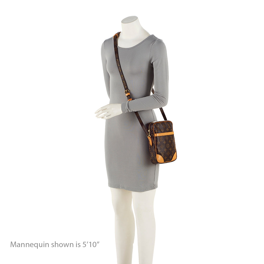 Louis Vuitton Vintage Monogram Canvas Danube Shoulder Bag (SHF-20197)